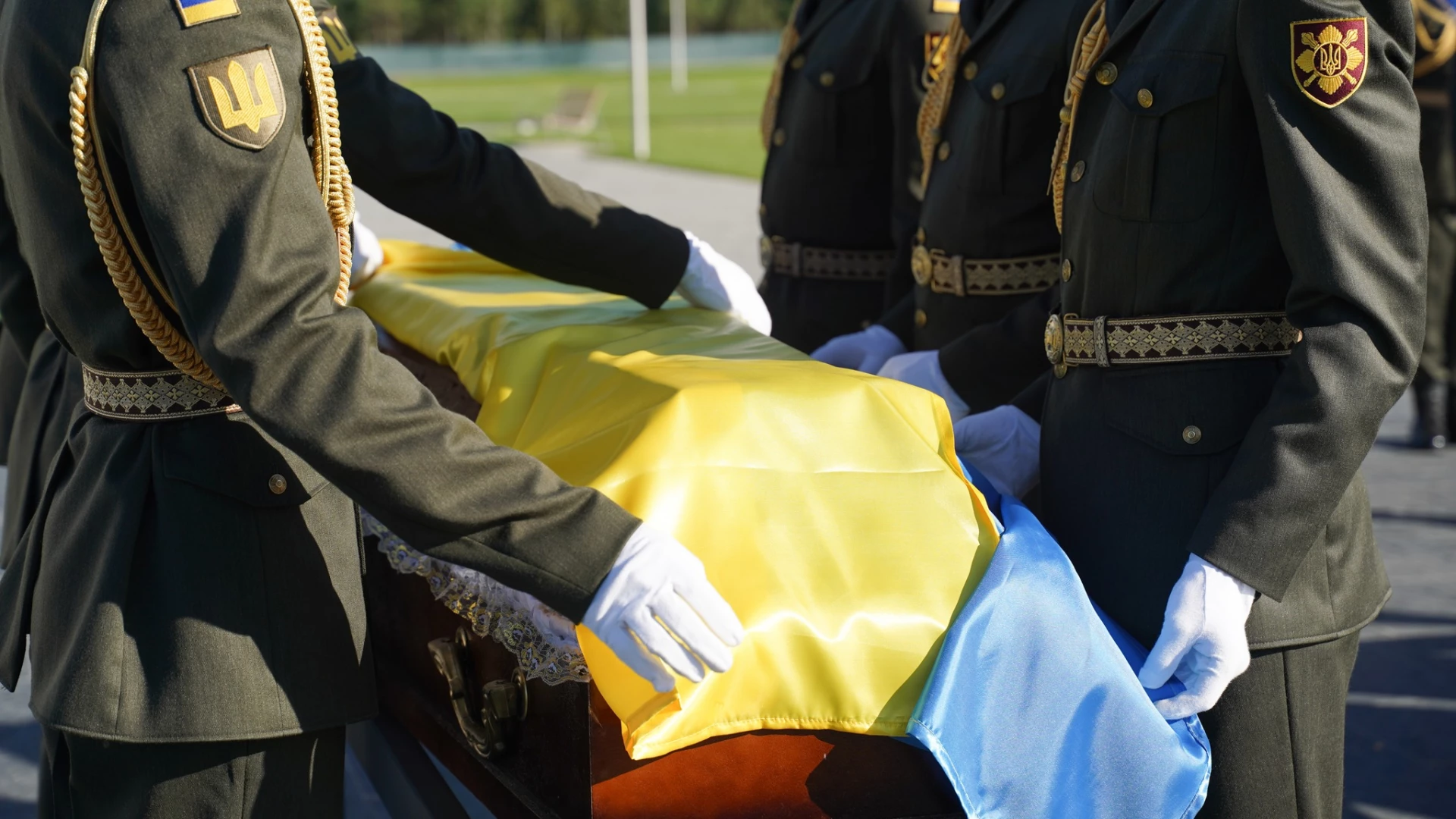 На Національному військовому меморіальному кладовищі поховали ще 17 захисників України