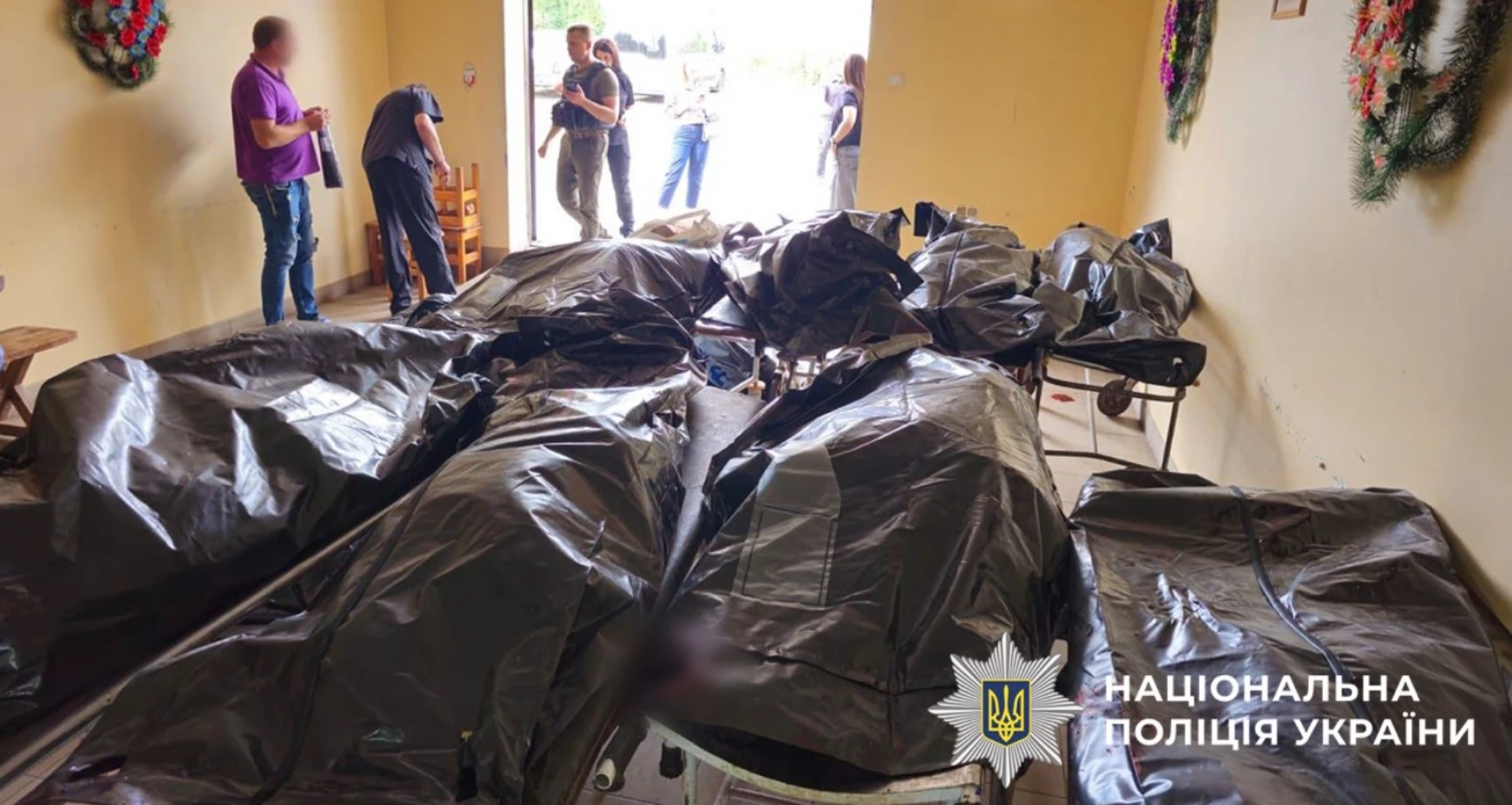 Стало відомо про 25 загиблих у Яровій, де бомба прилетіла, коли люди отримували пенсію