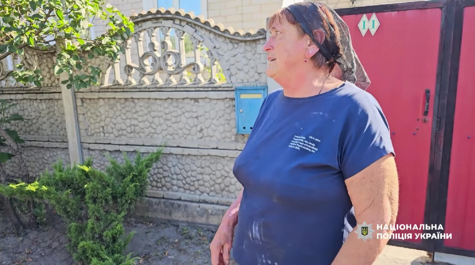 «На мене два трупи впали». З Ярової, де росіяни вбили пенсіонерів, евакуюють людей