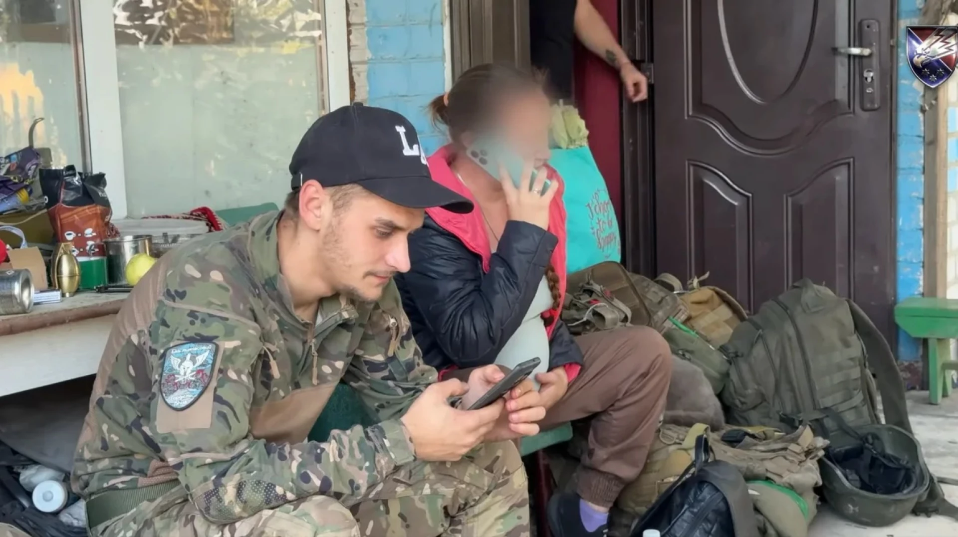 Жінка на останньому місяці вагітності тікала з Покровська на велосипеді, військові ЗСУ її врятували