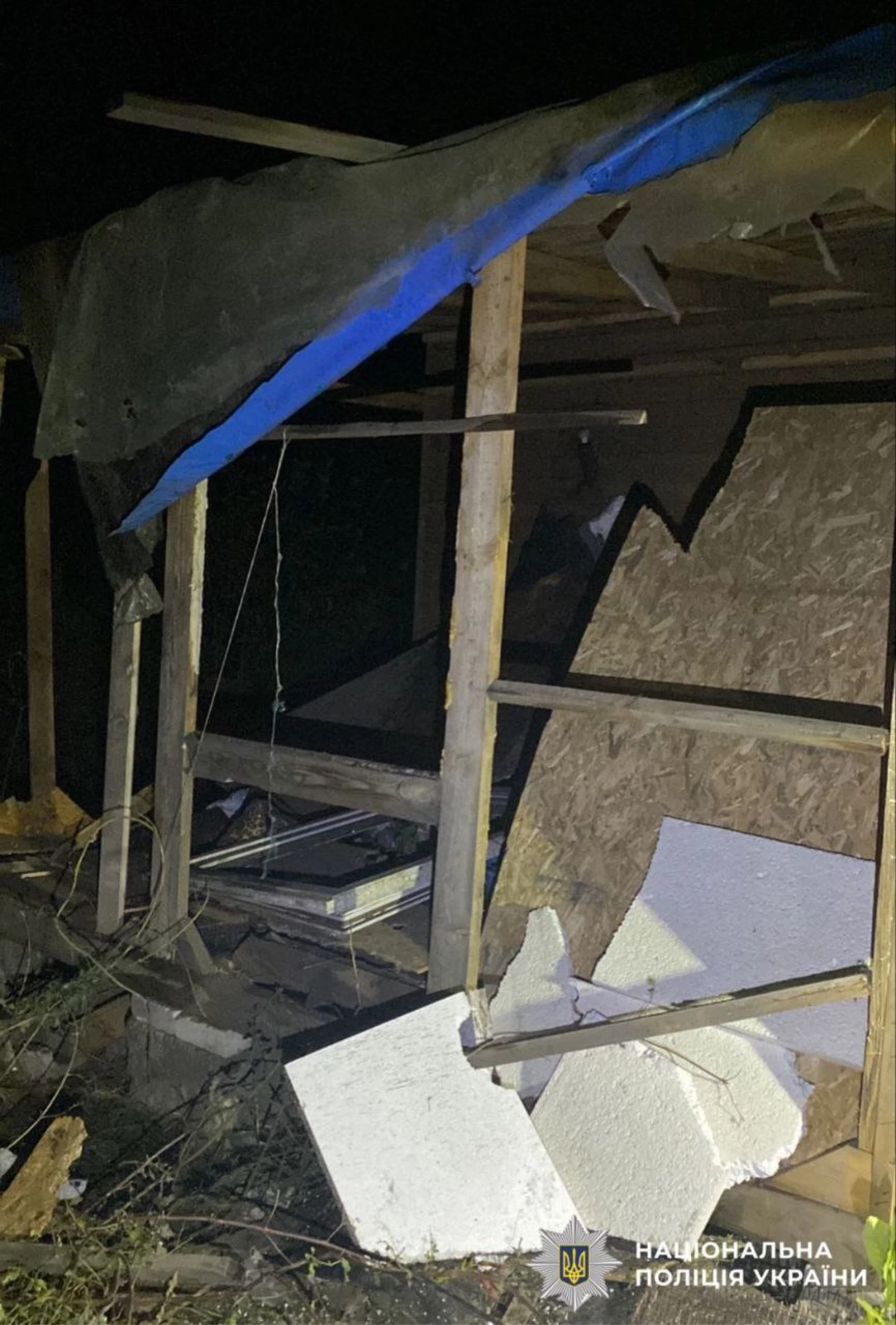 На Київщині фіксують наслідки ворожої атаки, постраждала жінка