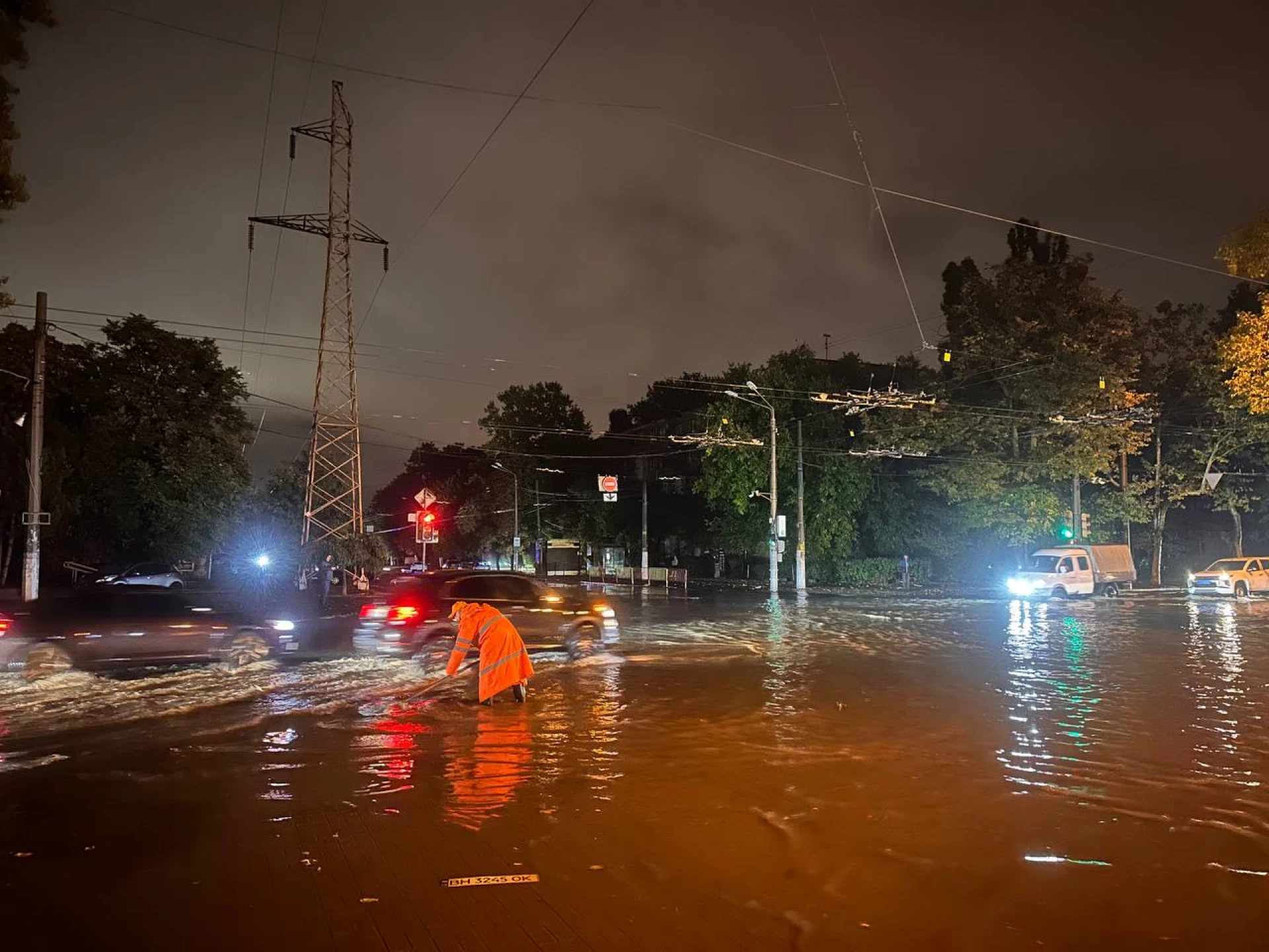 Одеса йде під воду: назвали вік загиблих, до деяких тіл рятувальники не мають доступу