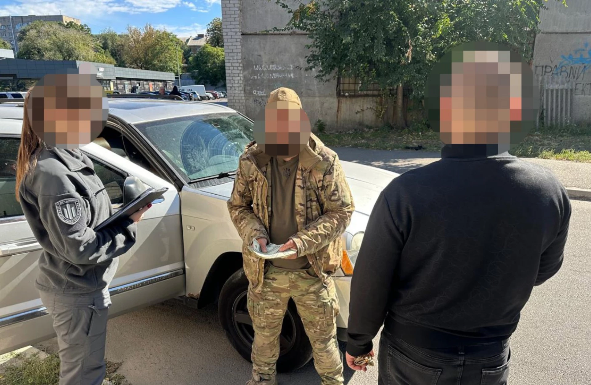 На Дніпропетровщині намагались підкупити заступника комбата, аби той «відпустив» солдата