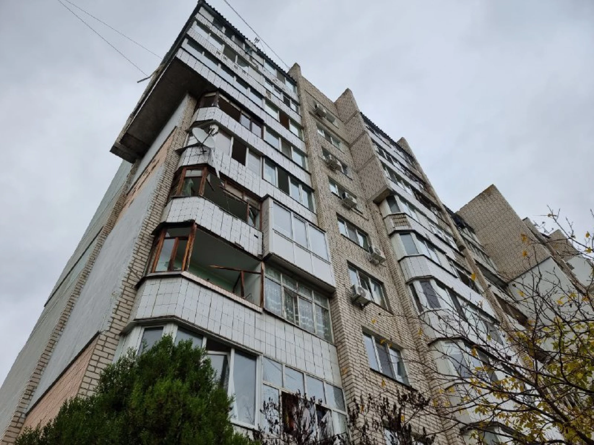 У Каневі триває ліквідація наслідків  ракетно-дронової атаки рф