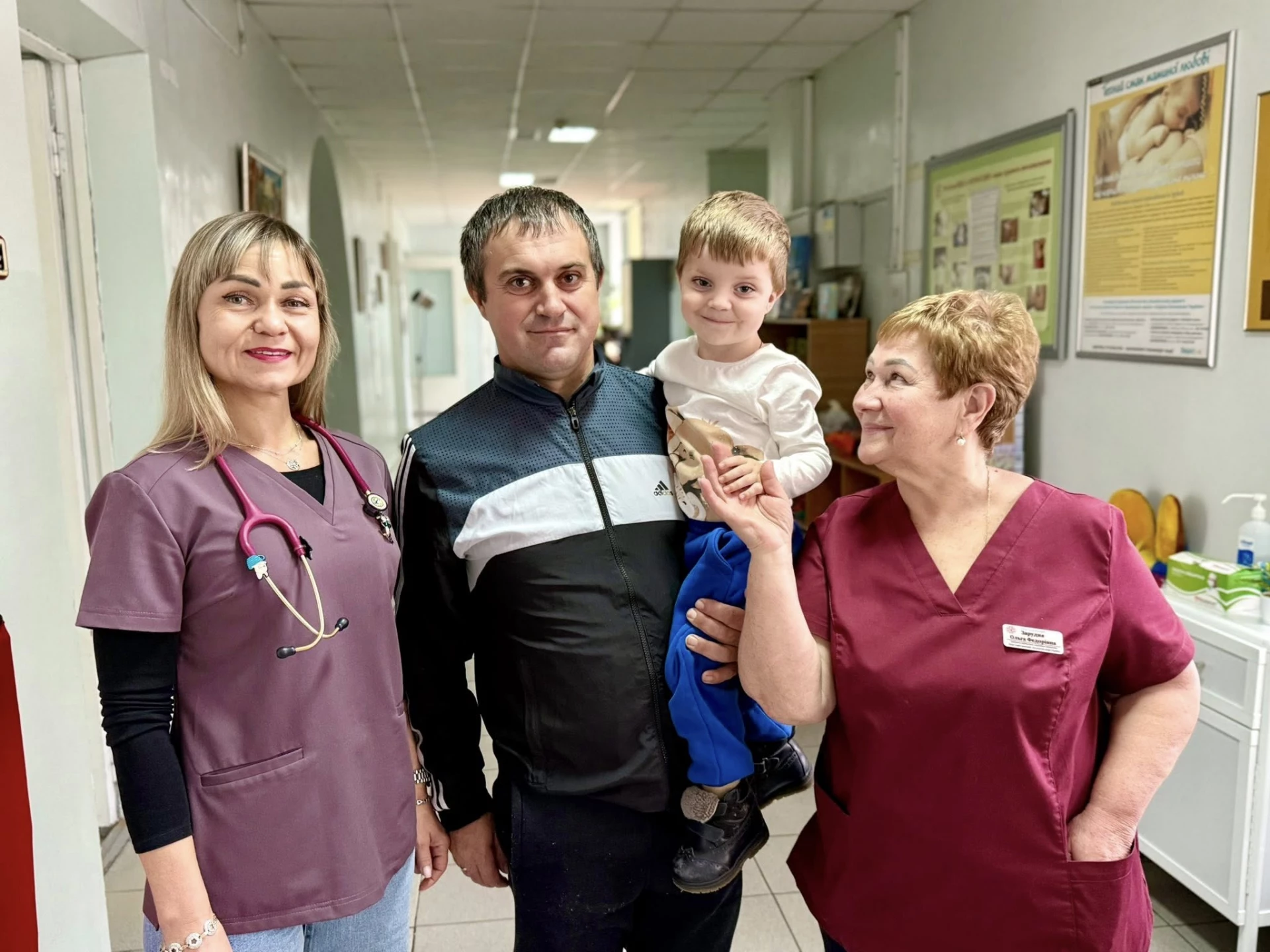 В Охматдиті врятували хлопчика з важким порушенням травлення та дихання