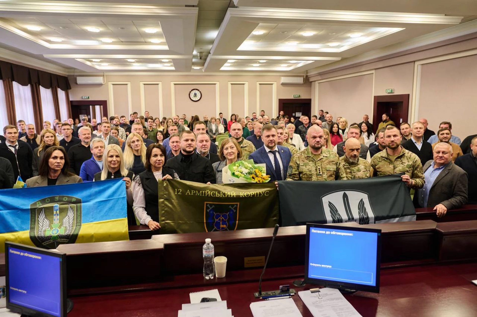 Калашник відзначив захисників і активних громадян Київщини нагородами «Київська земля — вільна земля»