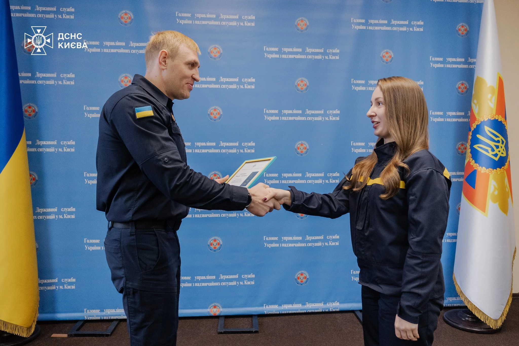 Київські рятувальники отримали державні та міські відзнаки за службу під час війни