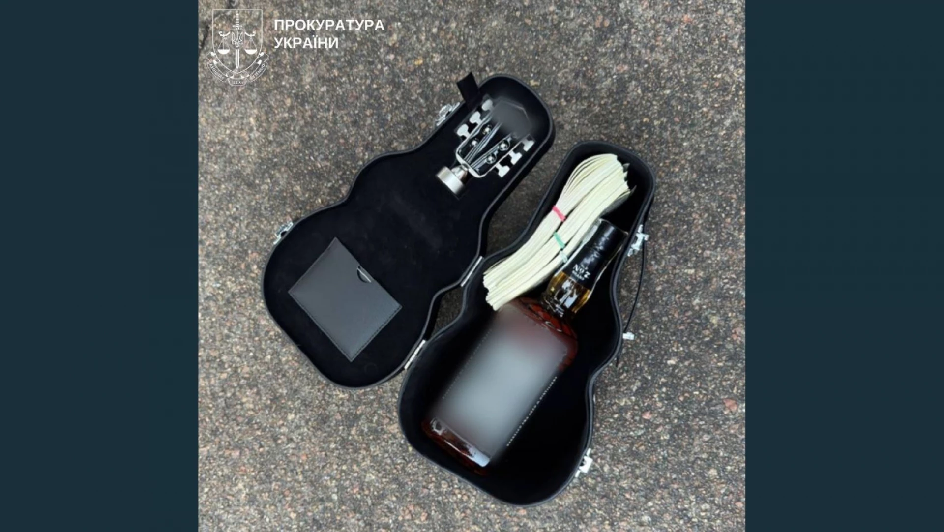 На Київщині викрили співробітника Нацполіції, який вимагав 25 тис дол. за «кришування» нелегального бізнесу