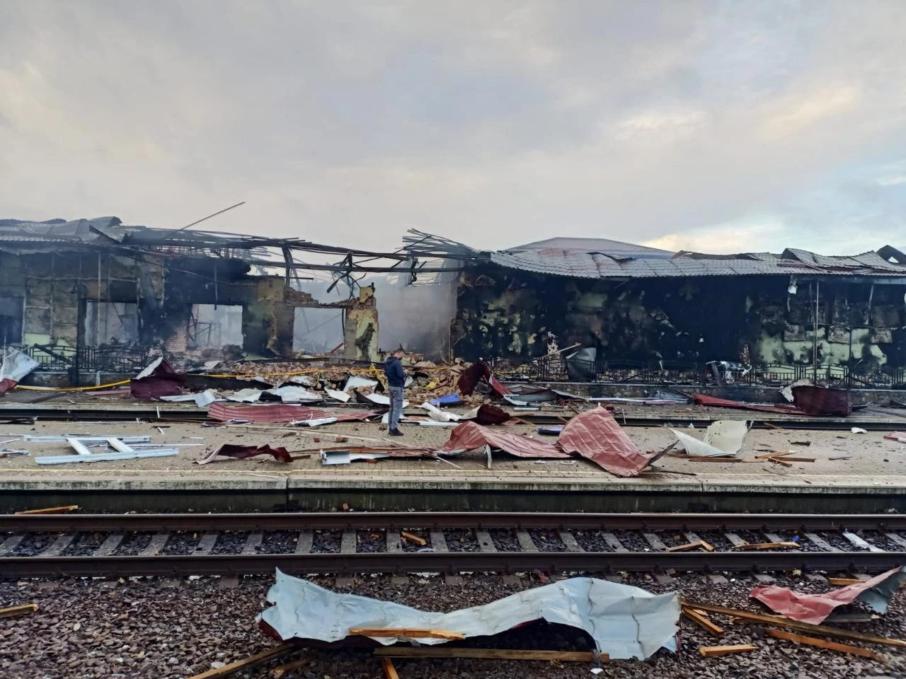 РФ вдарила по залізниці Сумщини та Харківщини