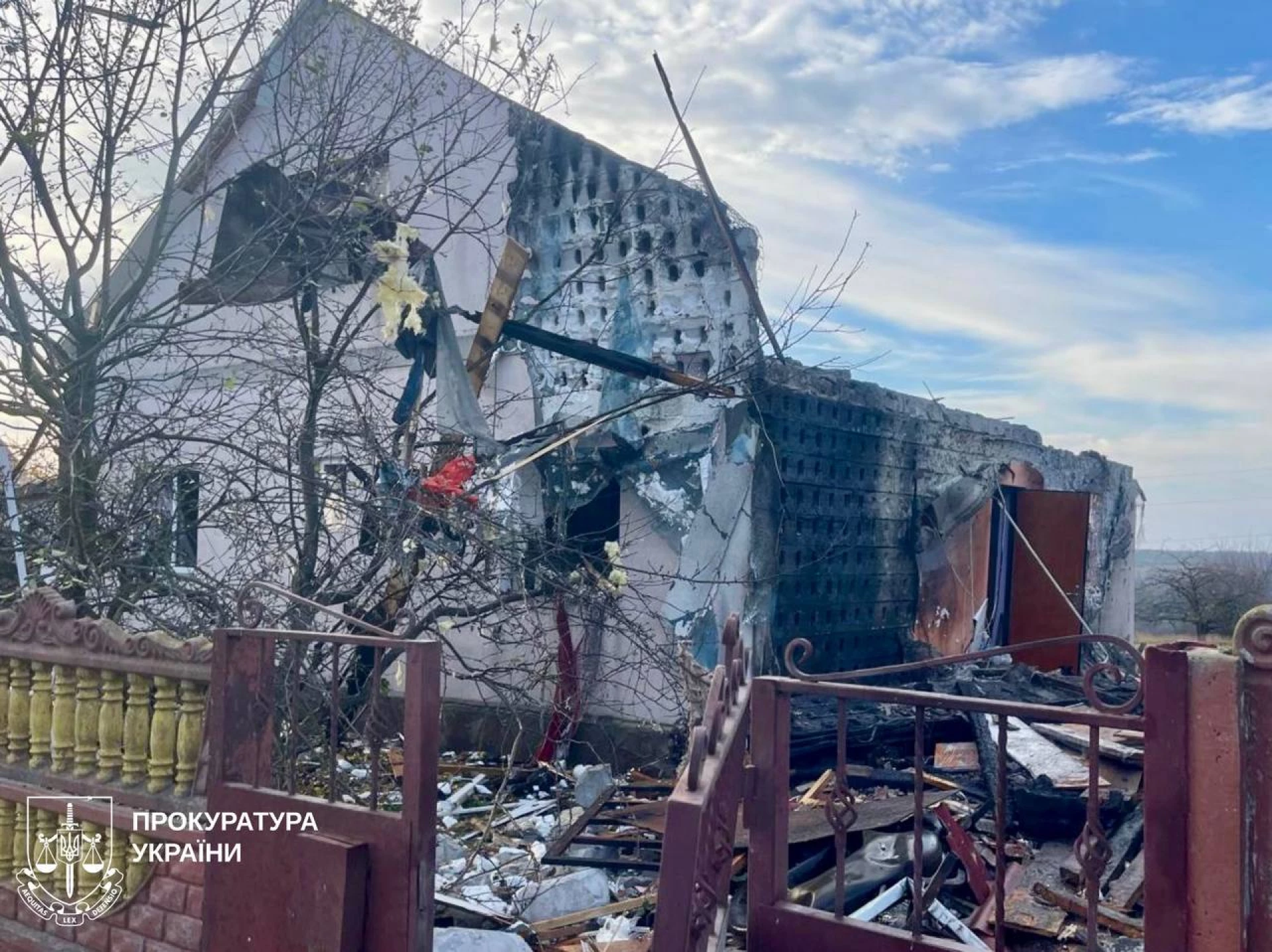 Російські БпЛА вдарили по передмістю Харкова: постраждали 6 людей