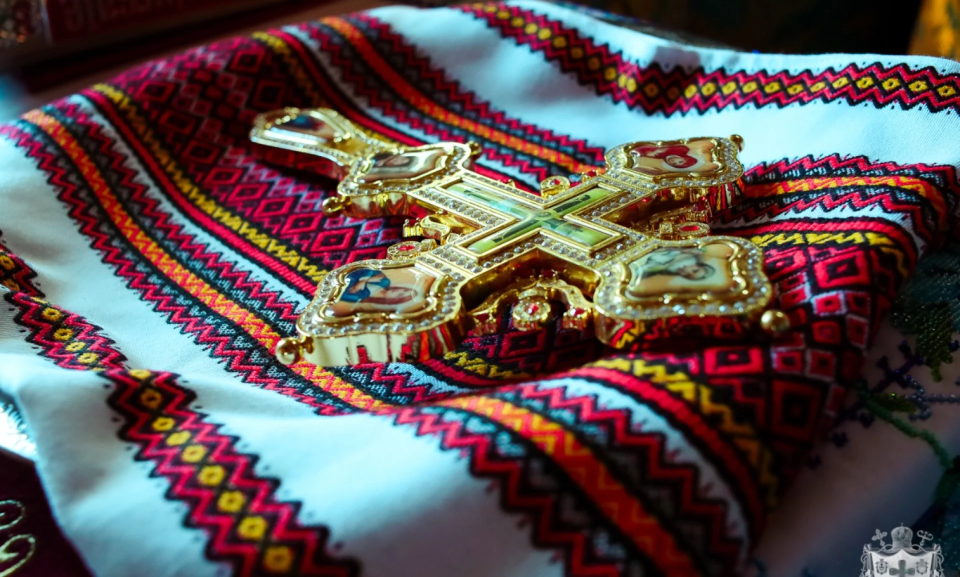 Молитви до Святого Миколая: на здоров’я, про захист, мир в Україні та на гроші