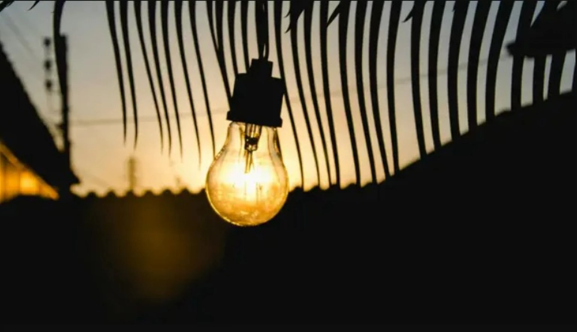 Коли відключатимуть світло на Черкащині 7 листопада: графіки