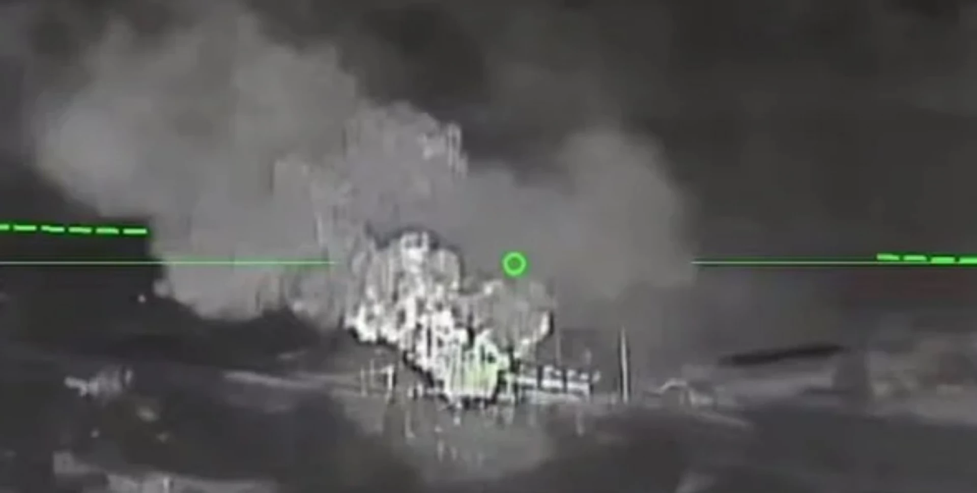 Українські воїни уразили нафтобазу в Криму