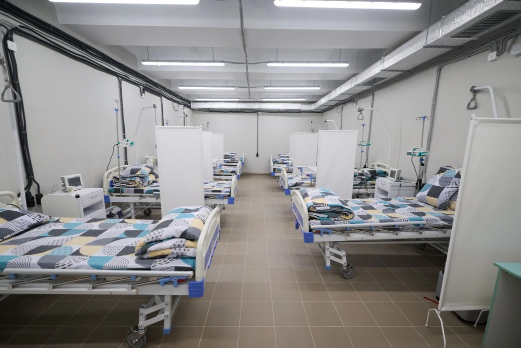 У Херсоні Зеленському показали реанімацію під землею. Фото