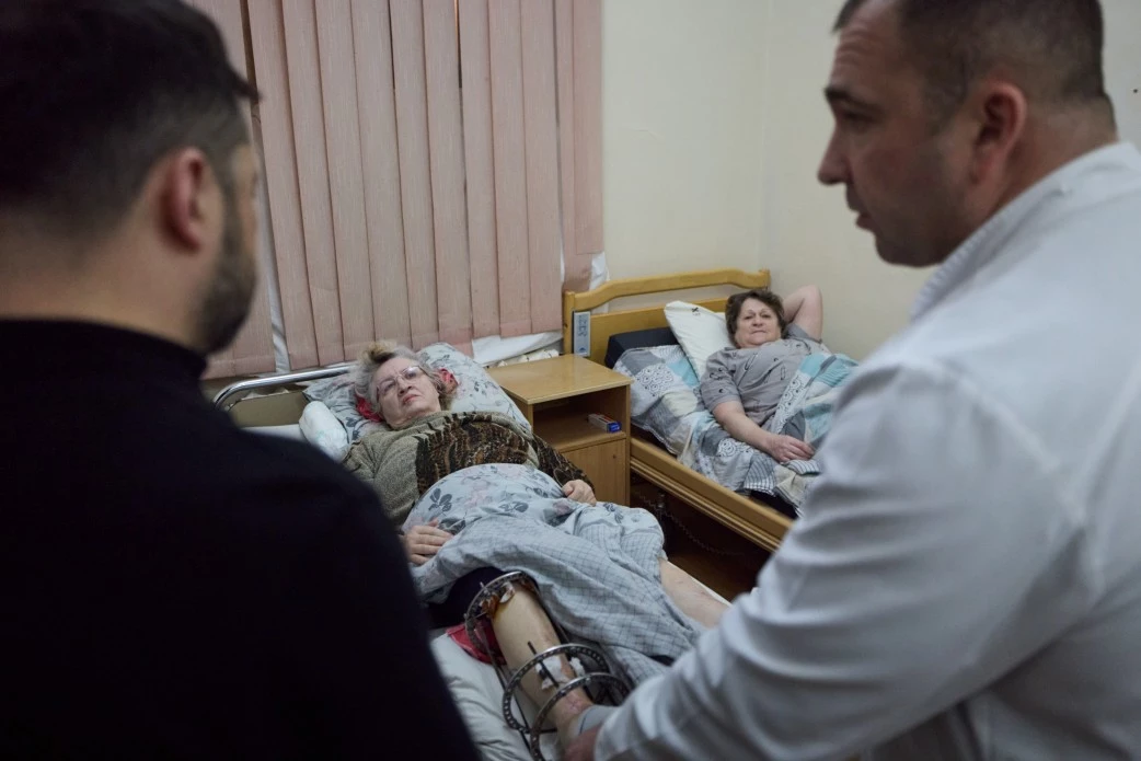 У Херсоні Зеленському показали реанімацію під землею. Фото