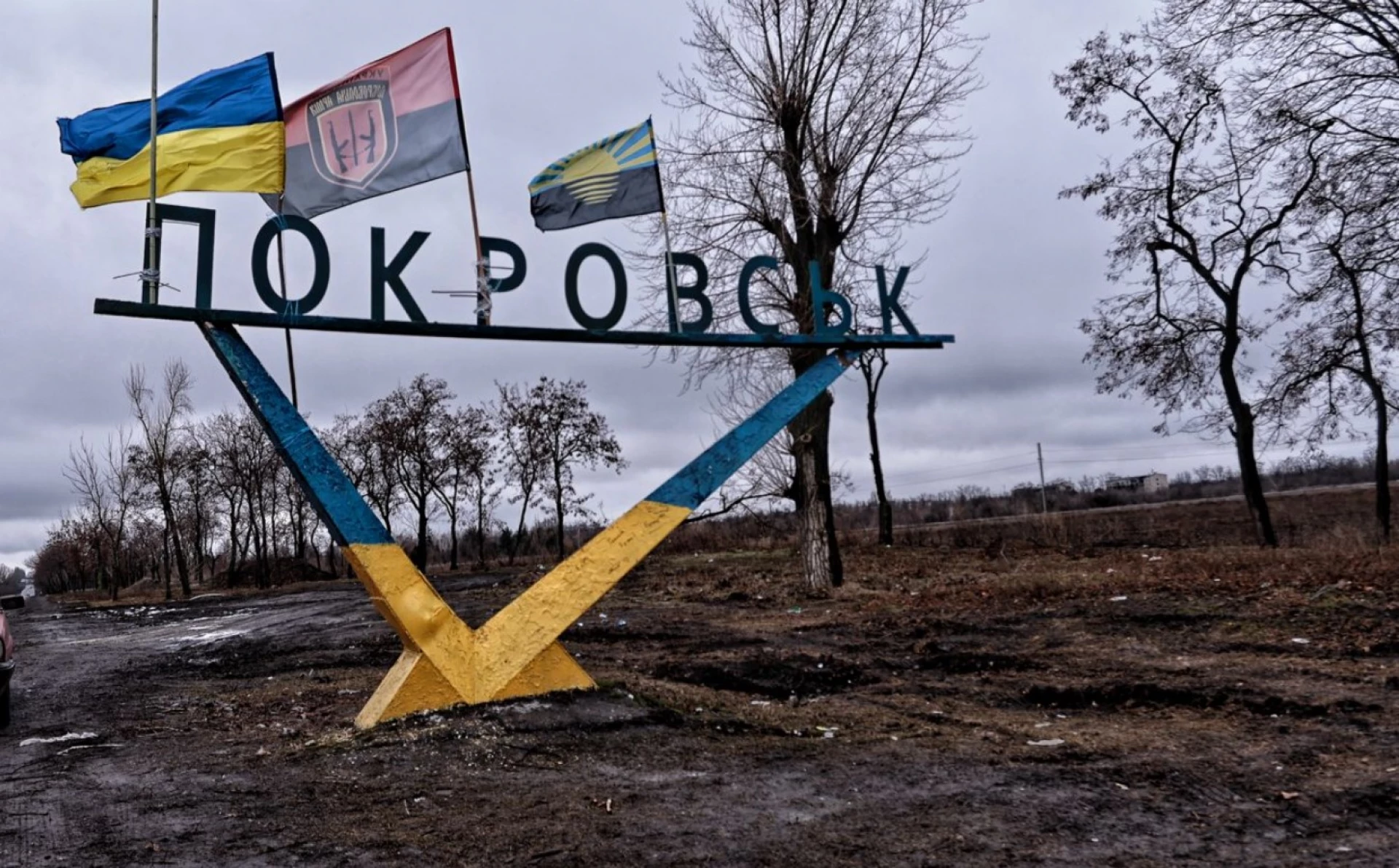 У Покровську і Мирнограді залишаються понад 2,5 тисячі людей