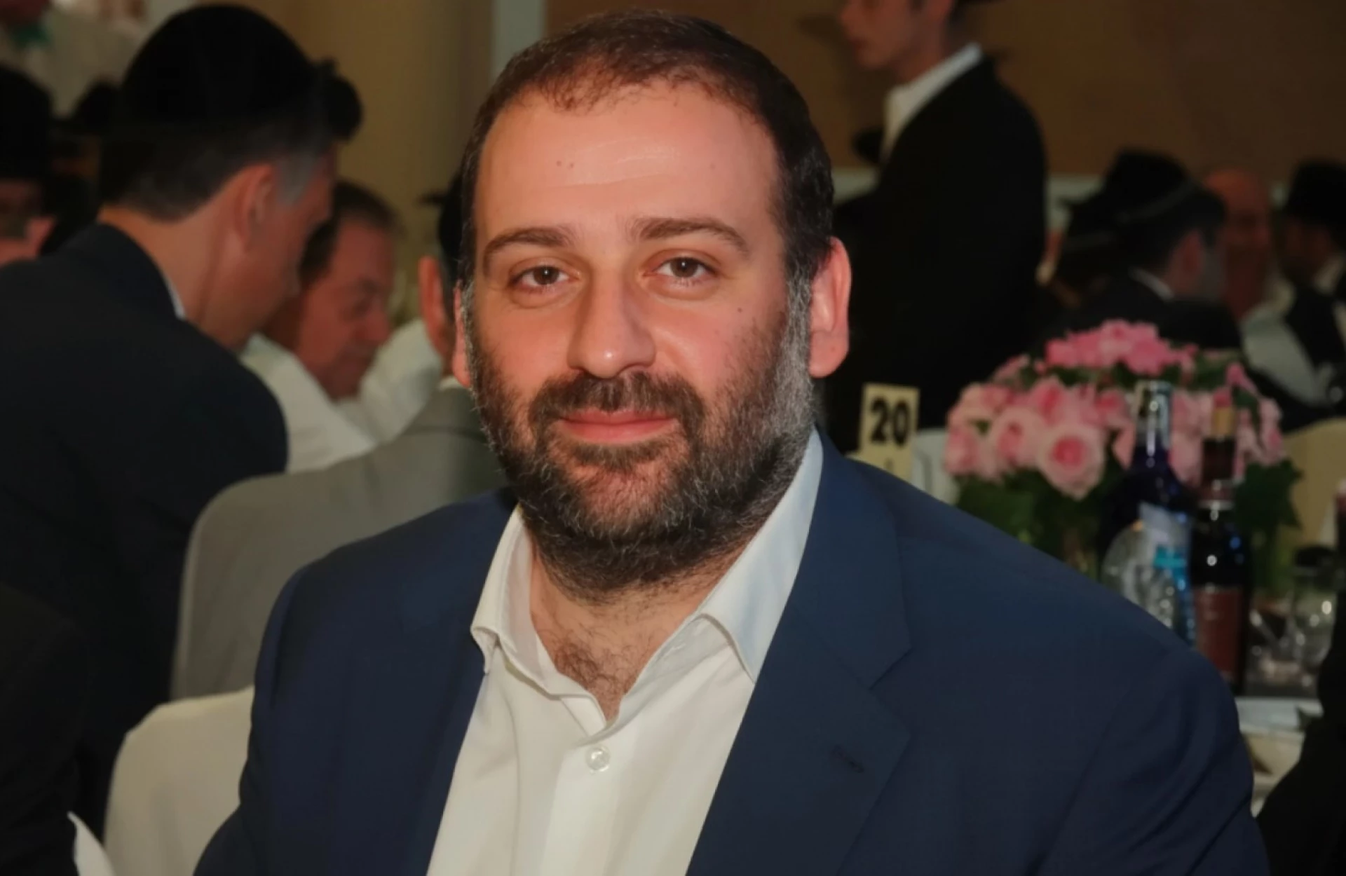 Міндіч виїхав з України законно – за 4,5 години до обшуків