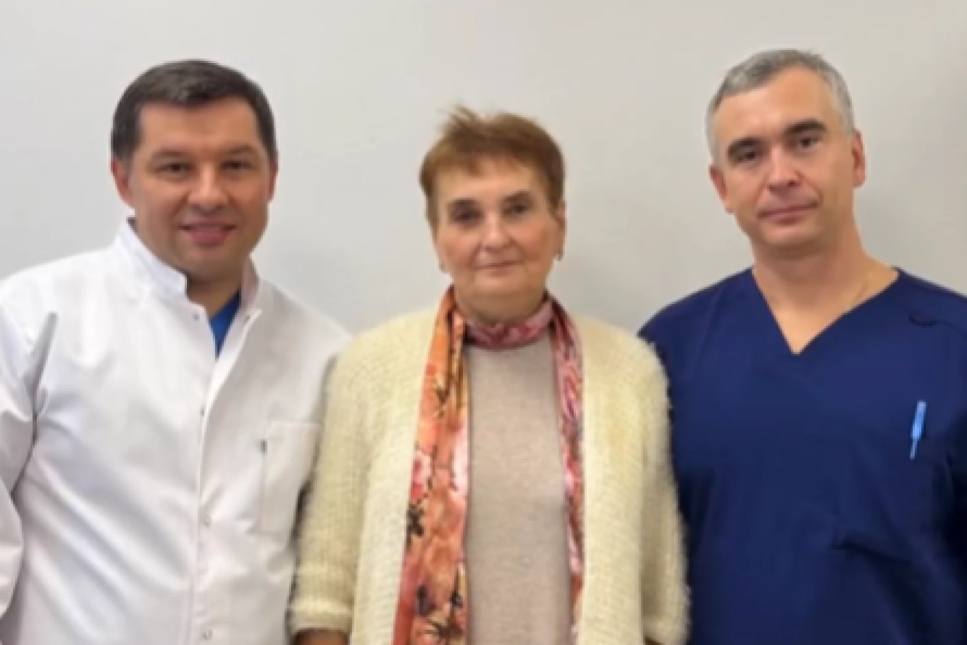 Київські лікарі врятували жінку з пухлиною підшлункової залози