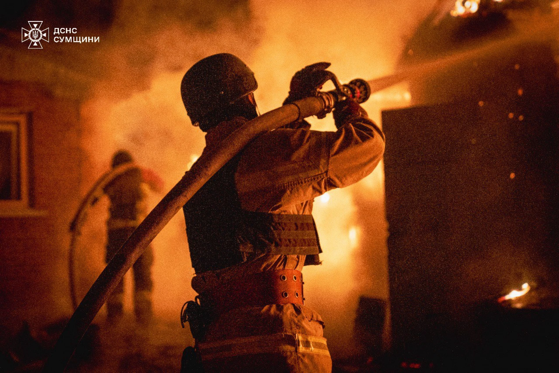 РФ вдарила по Україні балістичною ракетою та запустила 176 дронів