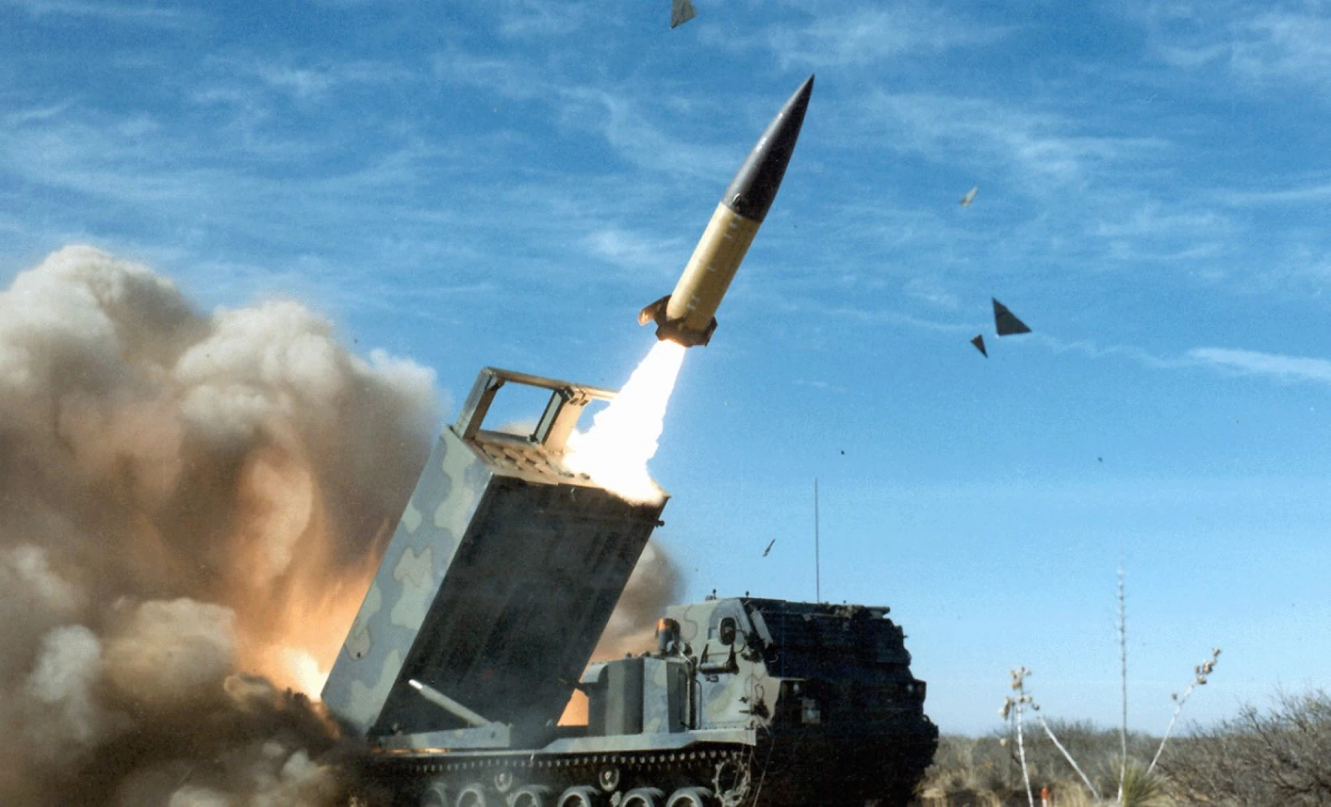 Україна ракетами ATACMS успішно атакувала військові об’єкти на Росії