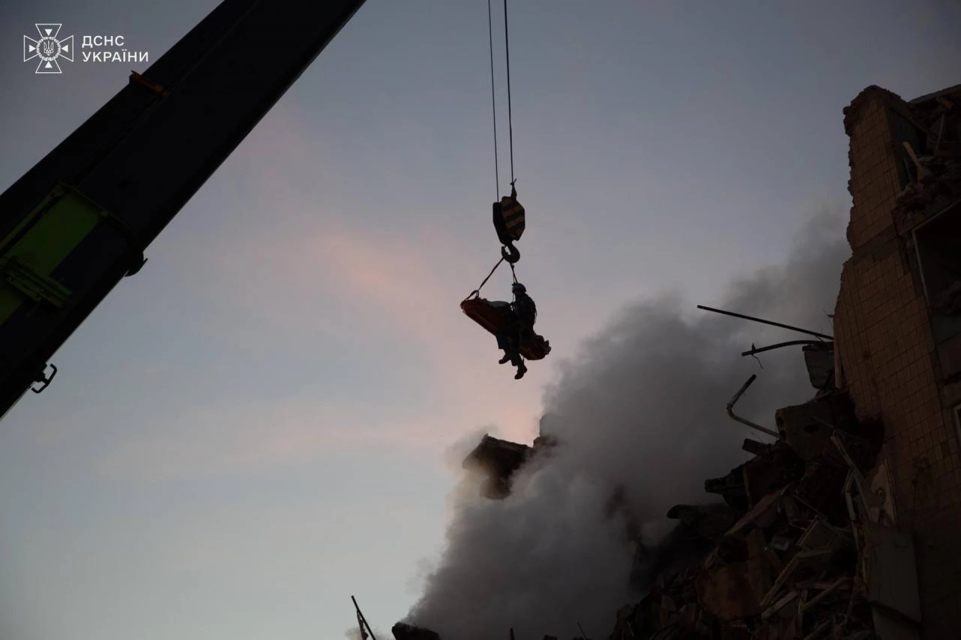 Лежав у позі ембріона і дивом вижив. Історія порятунку Богдана з-під завалів у Тернополі