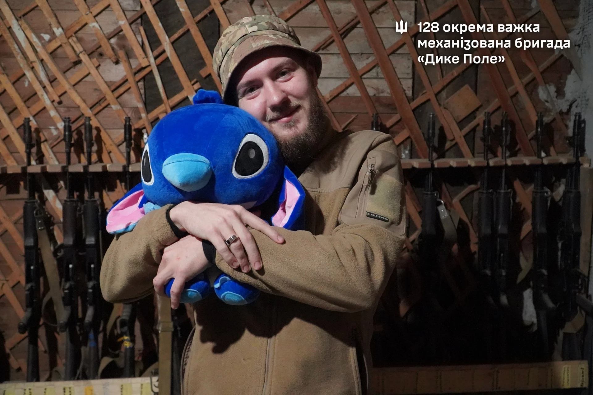 Сержант, що пройшов пекло боїв, колекціонує іграшки Стіч та мріє про ресторан із такою назвою