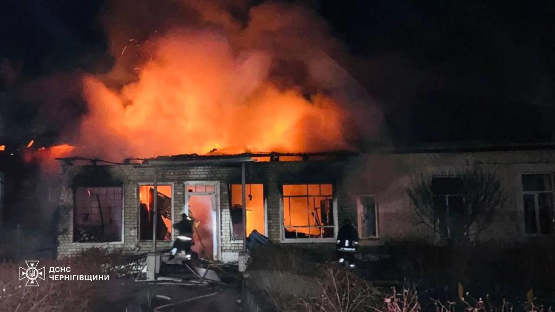 Дрони влучили у Центр дитячої та юнацької творчості на Чернігівщині