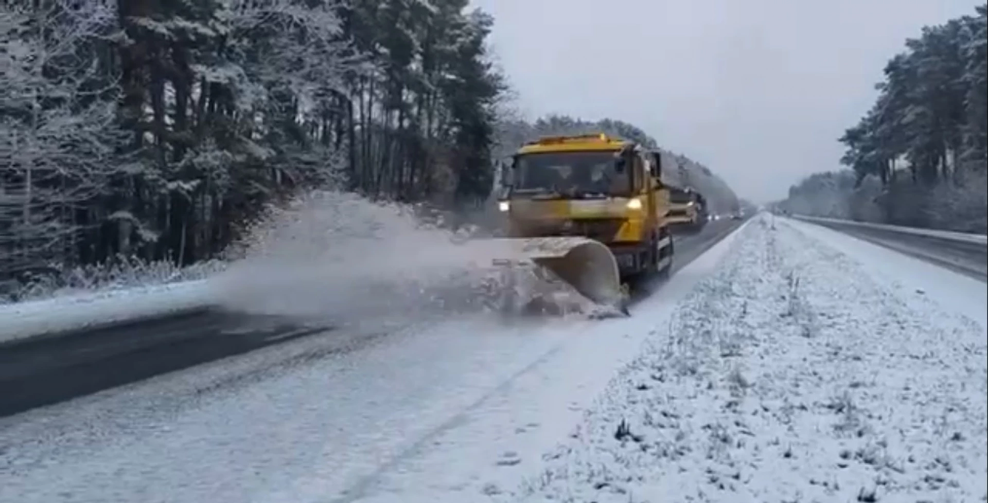 До 10-40 см снігу випало у чотирьох західних областях