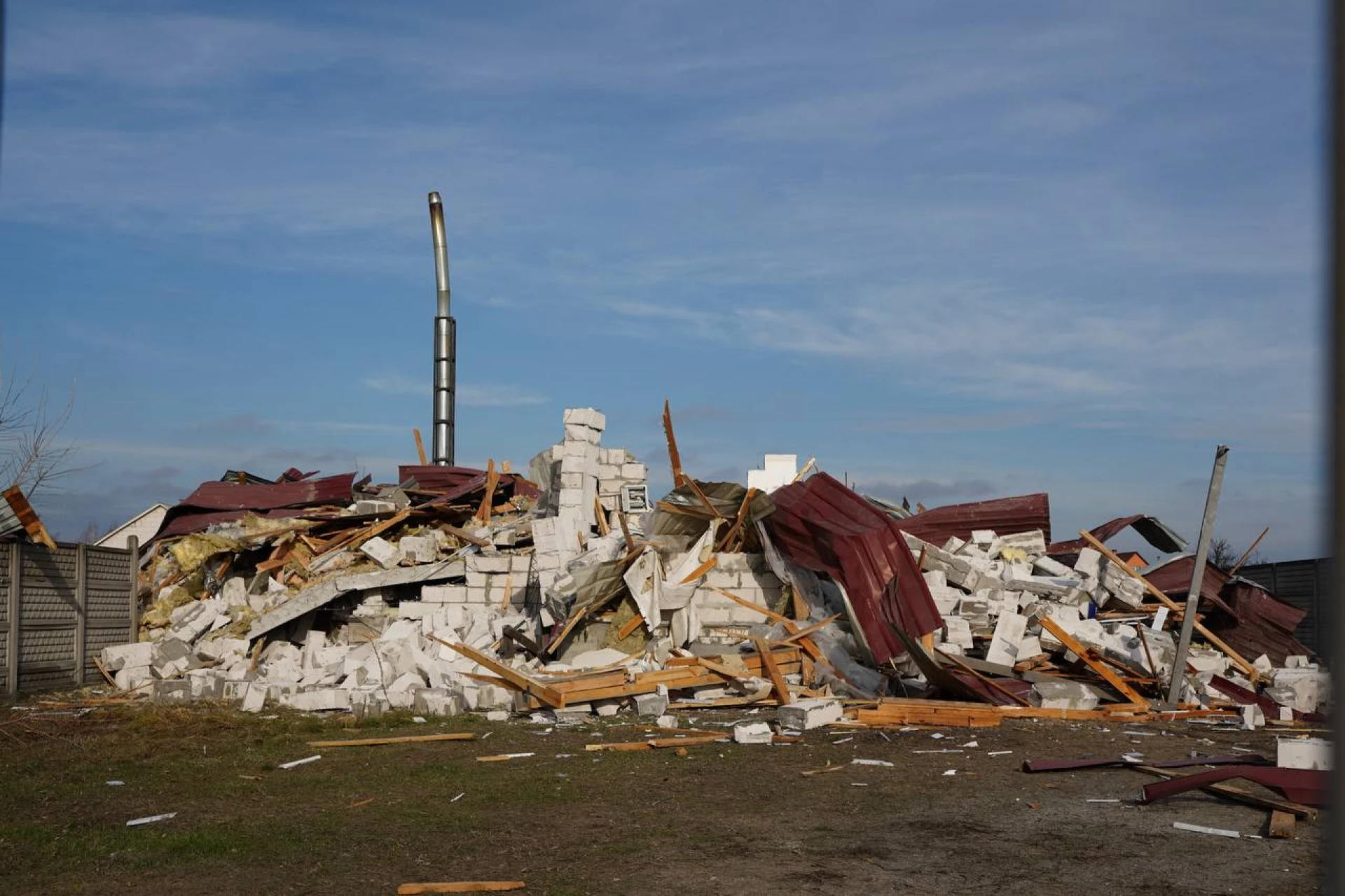 Уламкові поранення та опіки: в якому стані зараз постраждалі на Київщині