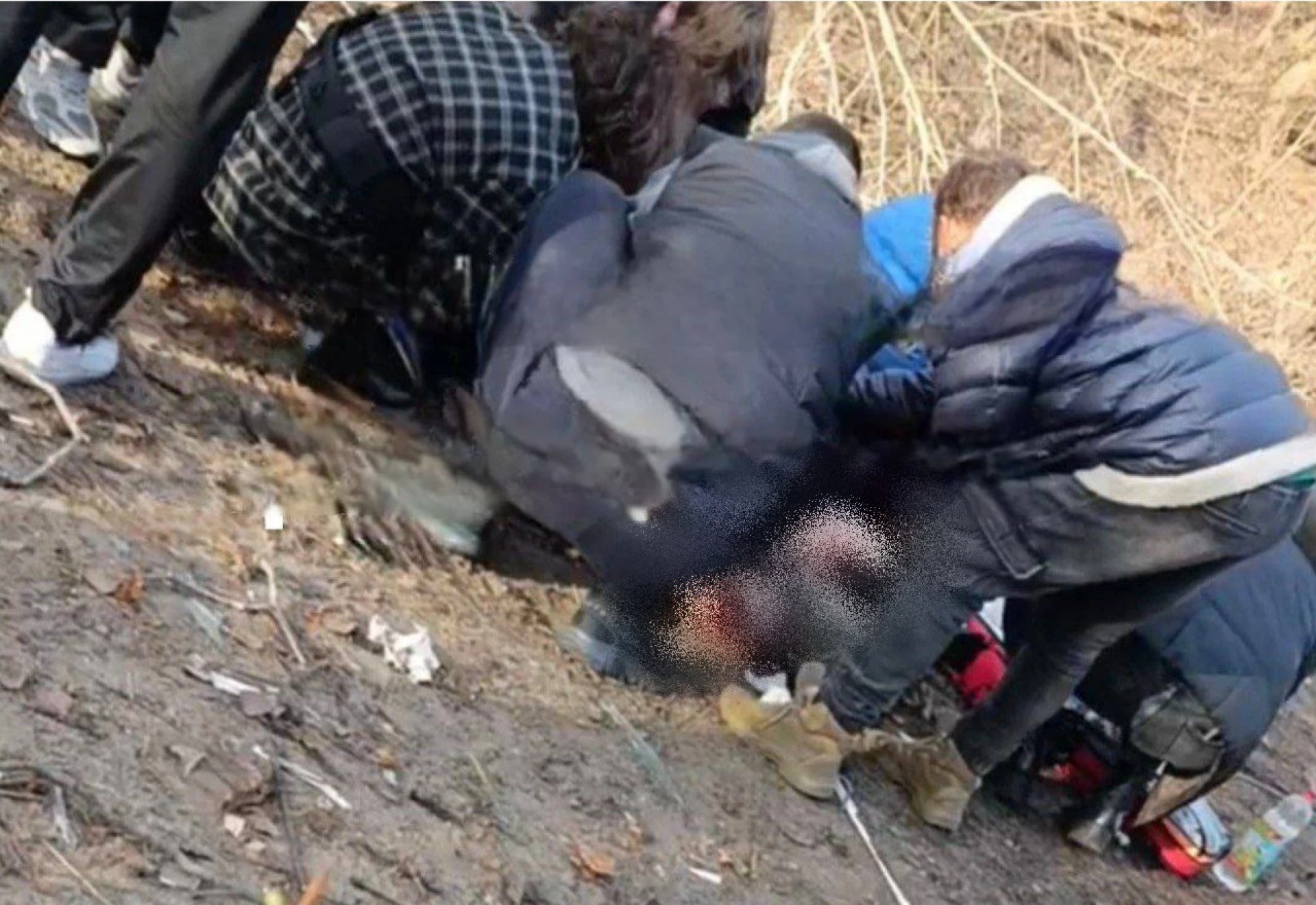 Мамі відірвало ногу, у дитини поранене обличчя – «Шахеди» атакували Дніпро