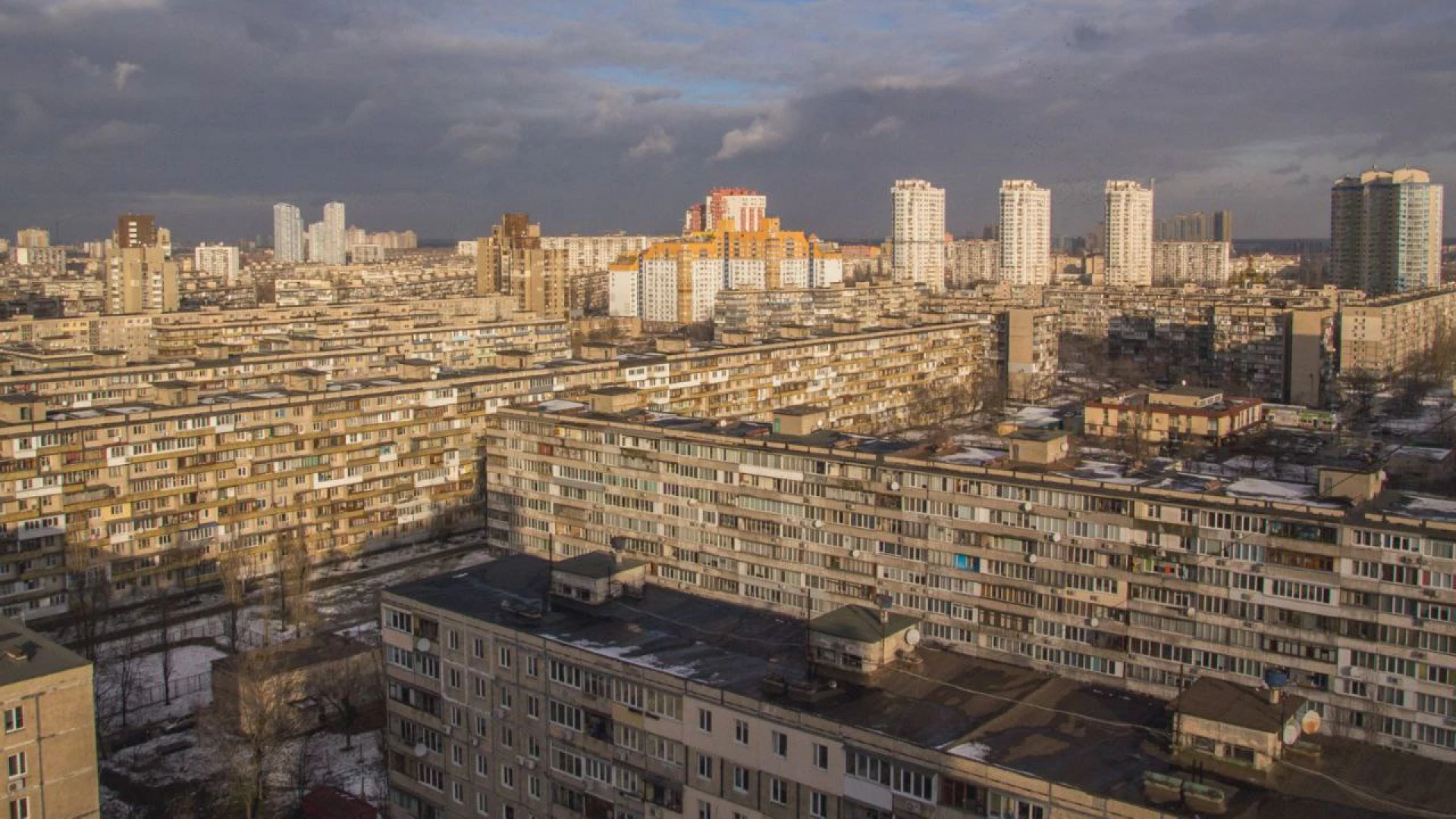 У Києві повернули теплопостачання до усіх будинків, що залишилися без послуги через обстріли