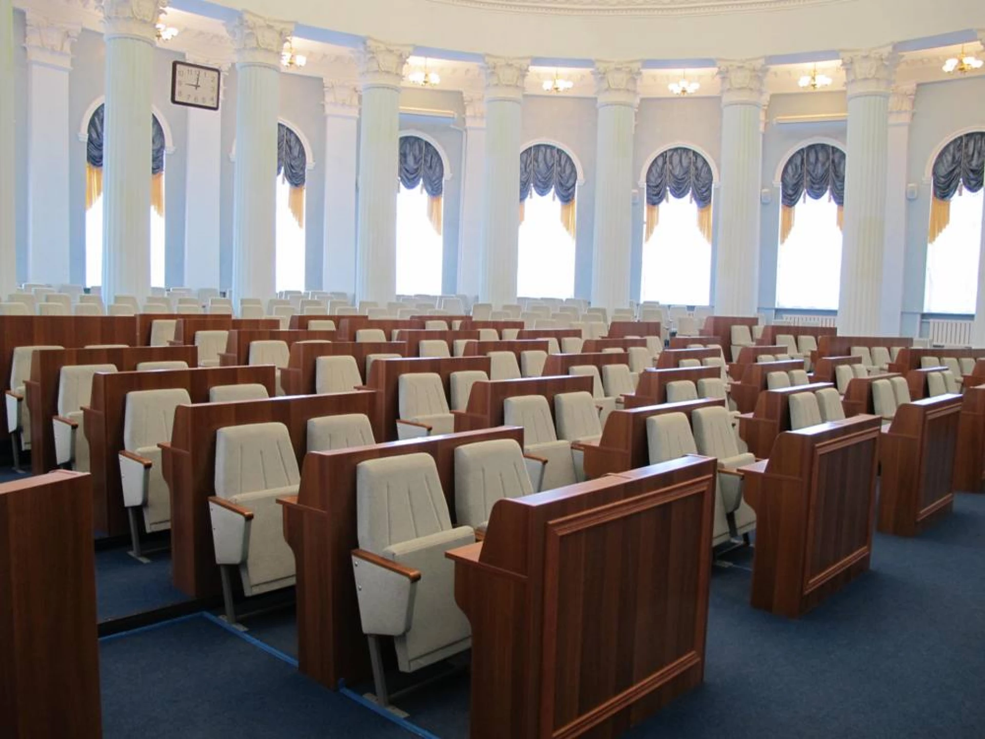 У Черкаській облраді знову не змогли обрати голову