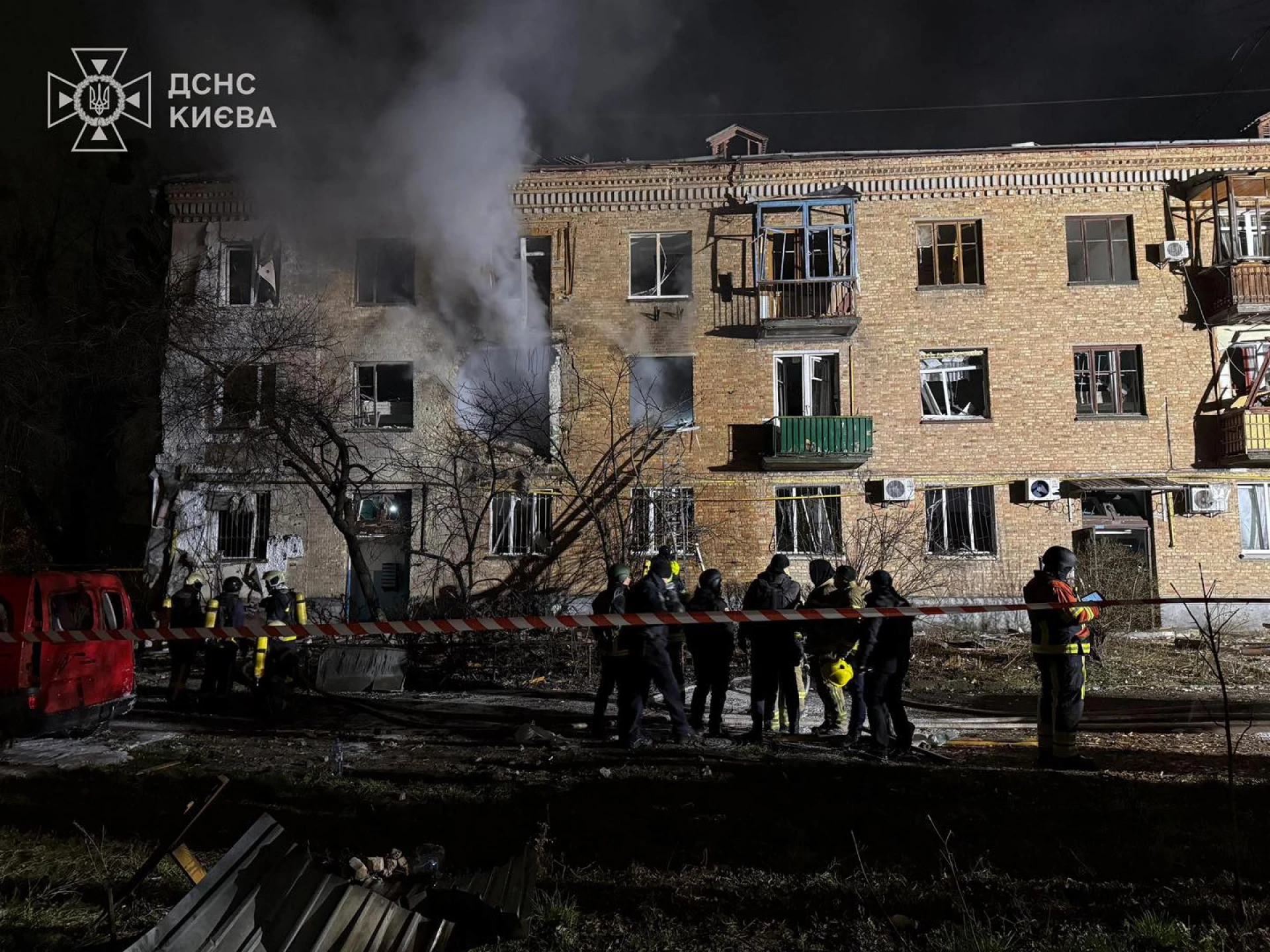 У Києві вибухи: одна людина загинула, пошкоджено багатоповерхівки