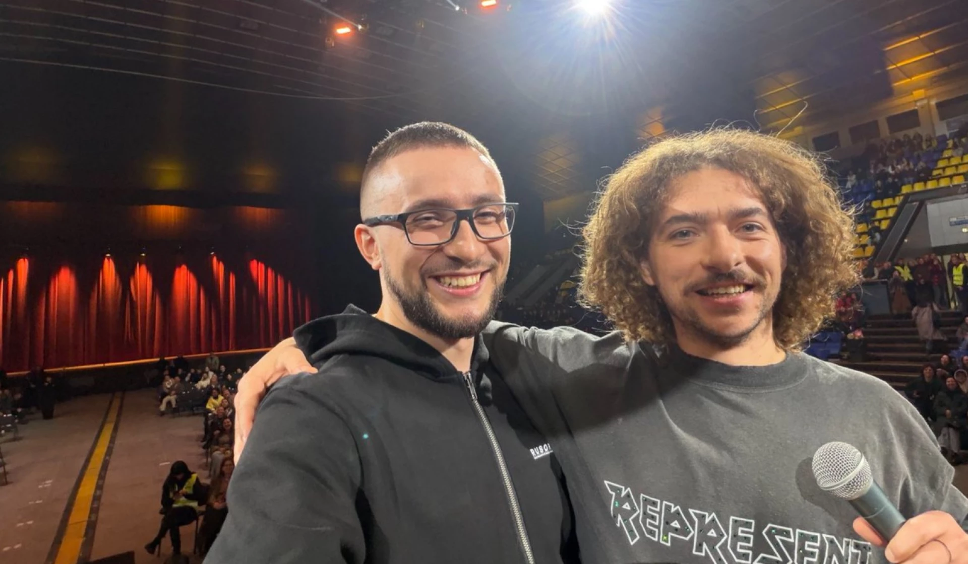 Зеленський присвоїв нагороди українським волонтерам: у списку – Стерненко і Байдак