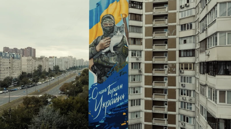 Зеленський у зверненні до Дня ЗСУ розповів про воїнів, зображених на муралах Києва
