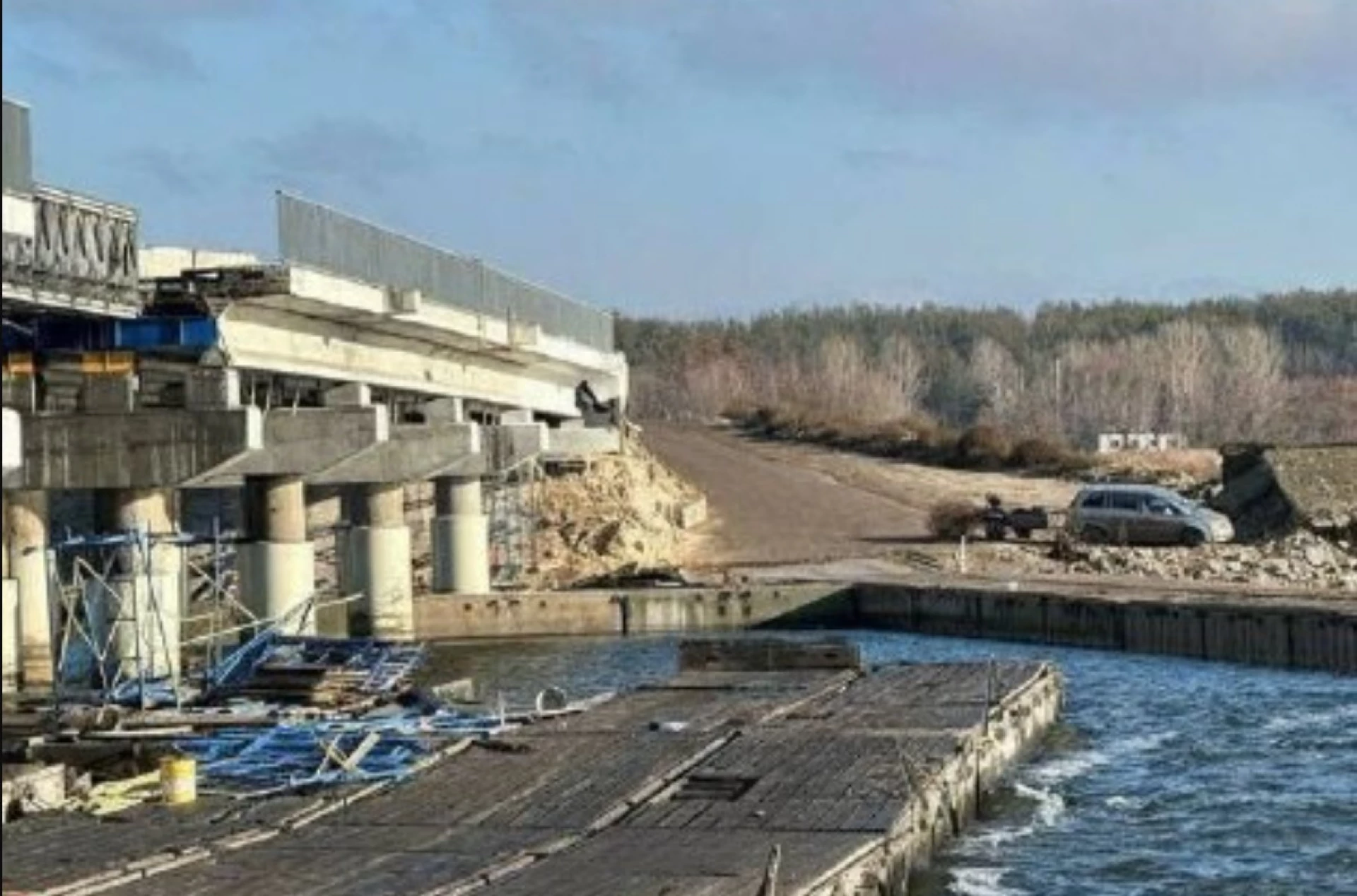 Російська армія атакувала вдарила по греблі Печенізького водосховища