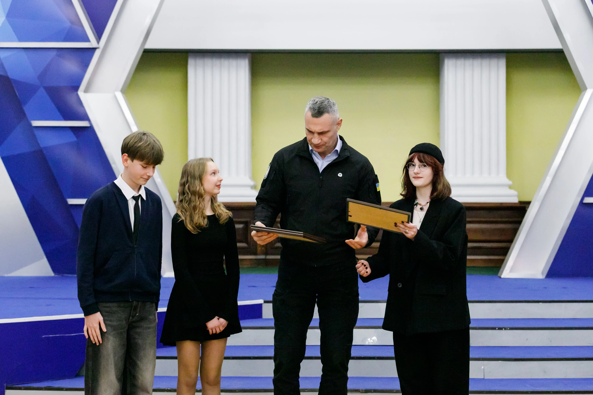 Кличко нагородив талановитих дітей – переможців міського конкурсу «Мистецькі горизонти»