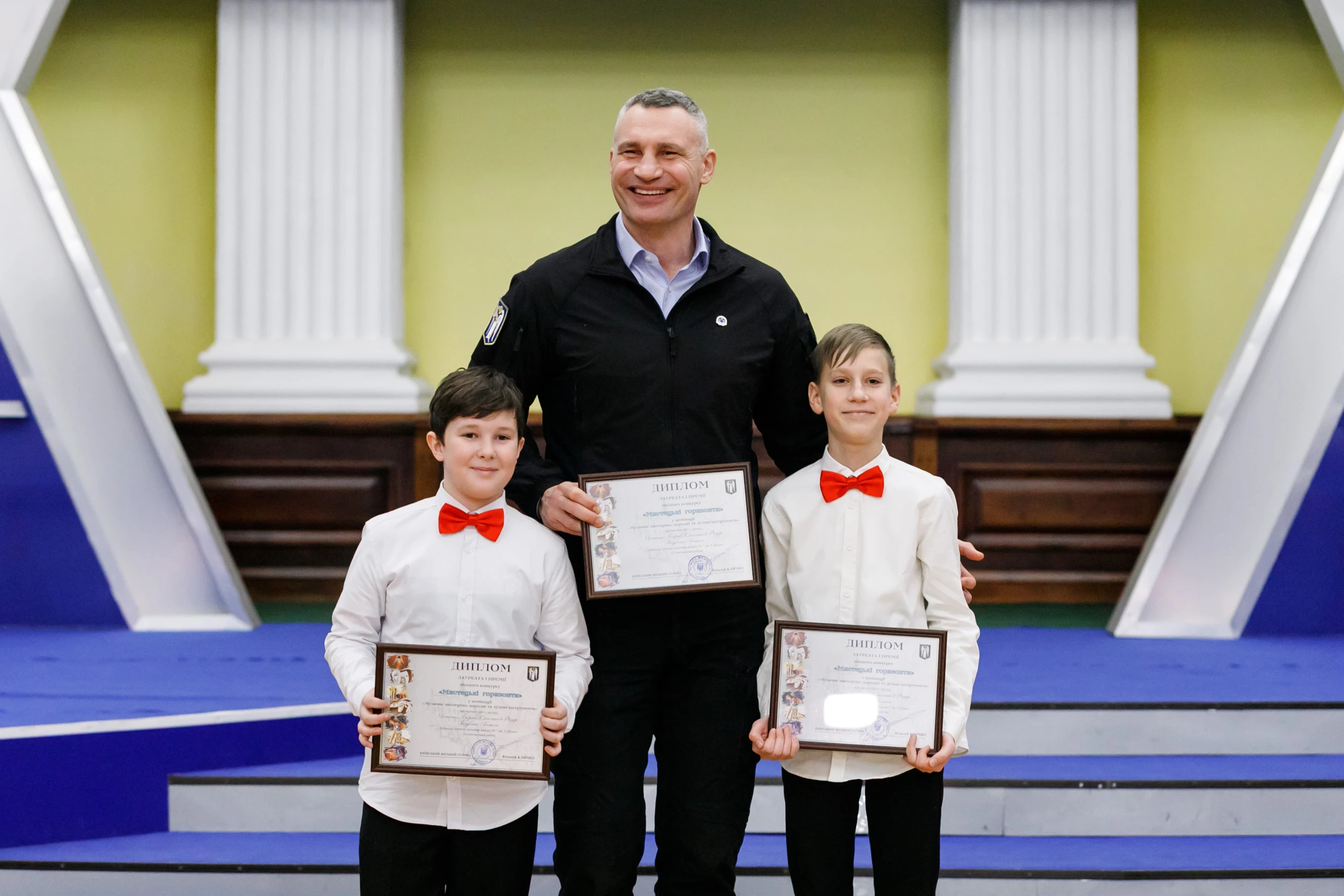 Кличко нагородив талановитих дітей – переможців міського конкурсу «Мистецькі горизонти»