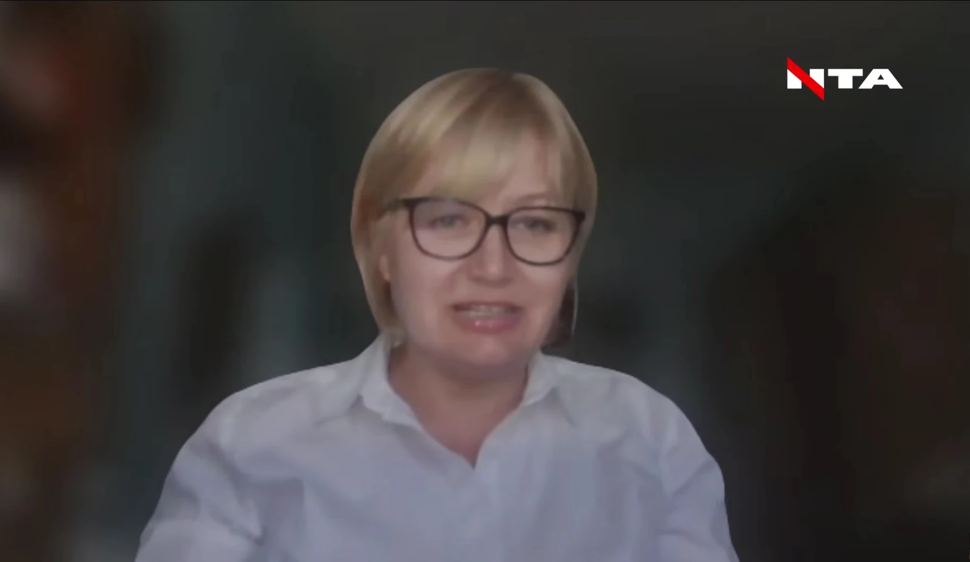 Потрібно «наїжджати» на російськомовних українців, — письменниця Ніцой