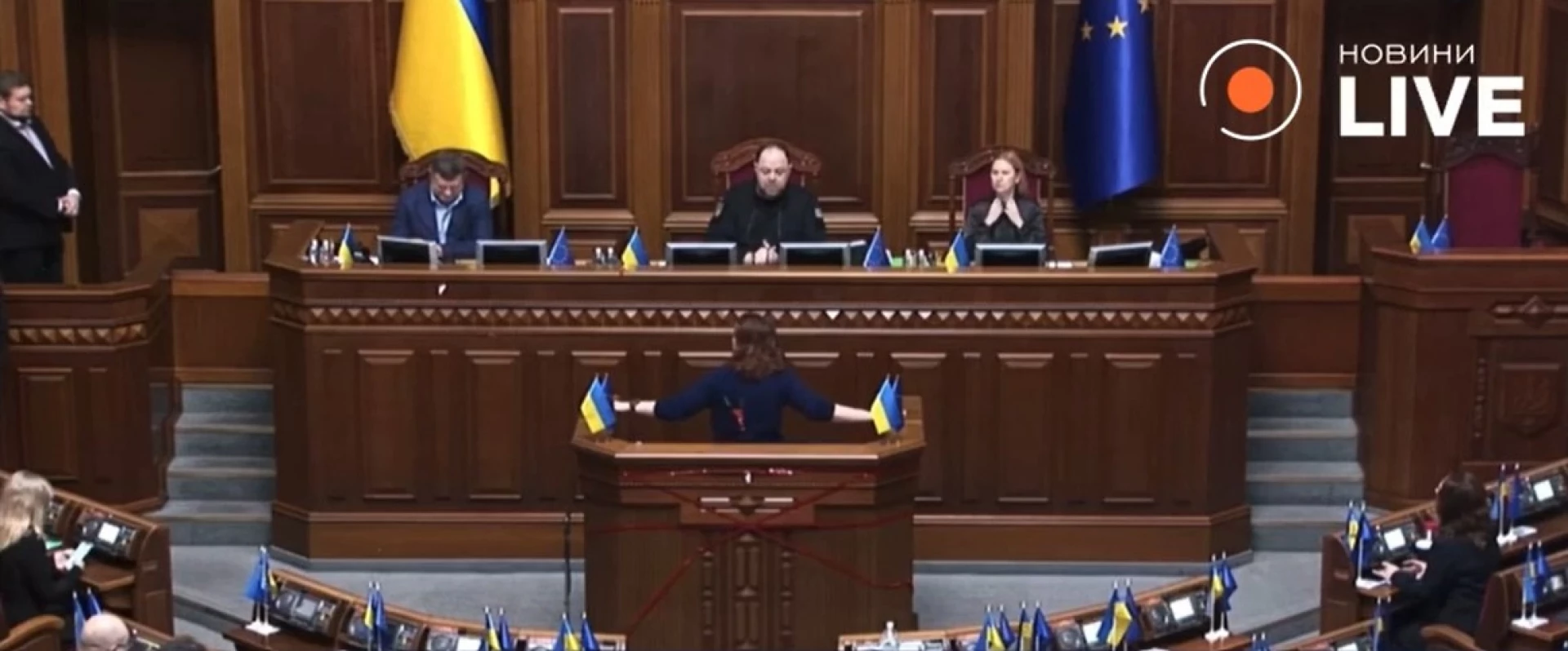 Сутички в Раді: Безугла вимагає звільнення Сирського