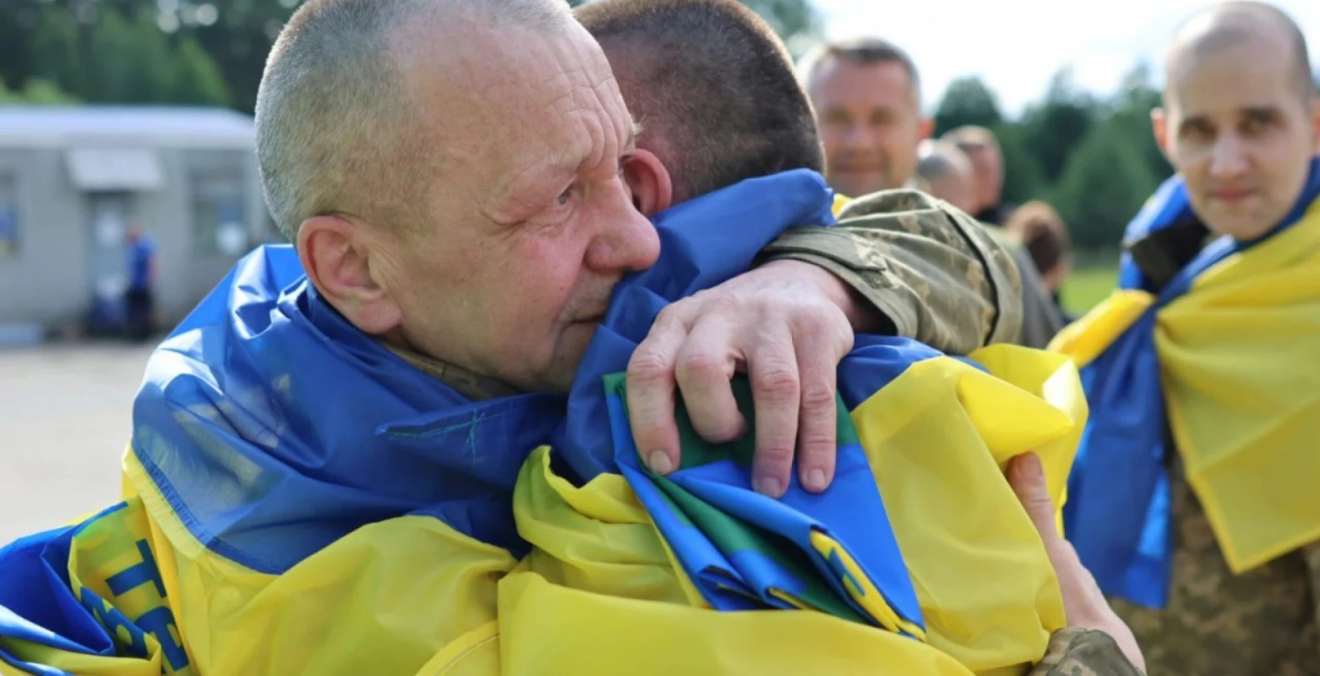 Кабмін виділив ще 400 млн грн на підтримку звільнених з полону українців