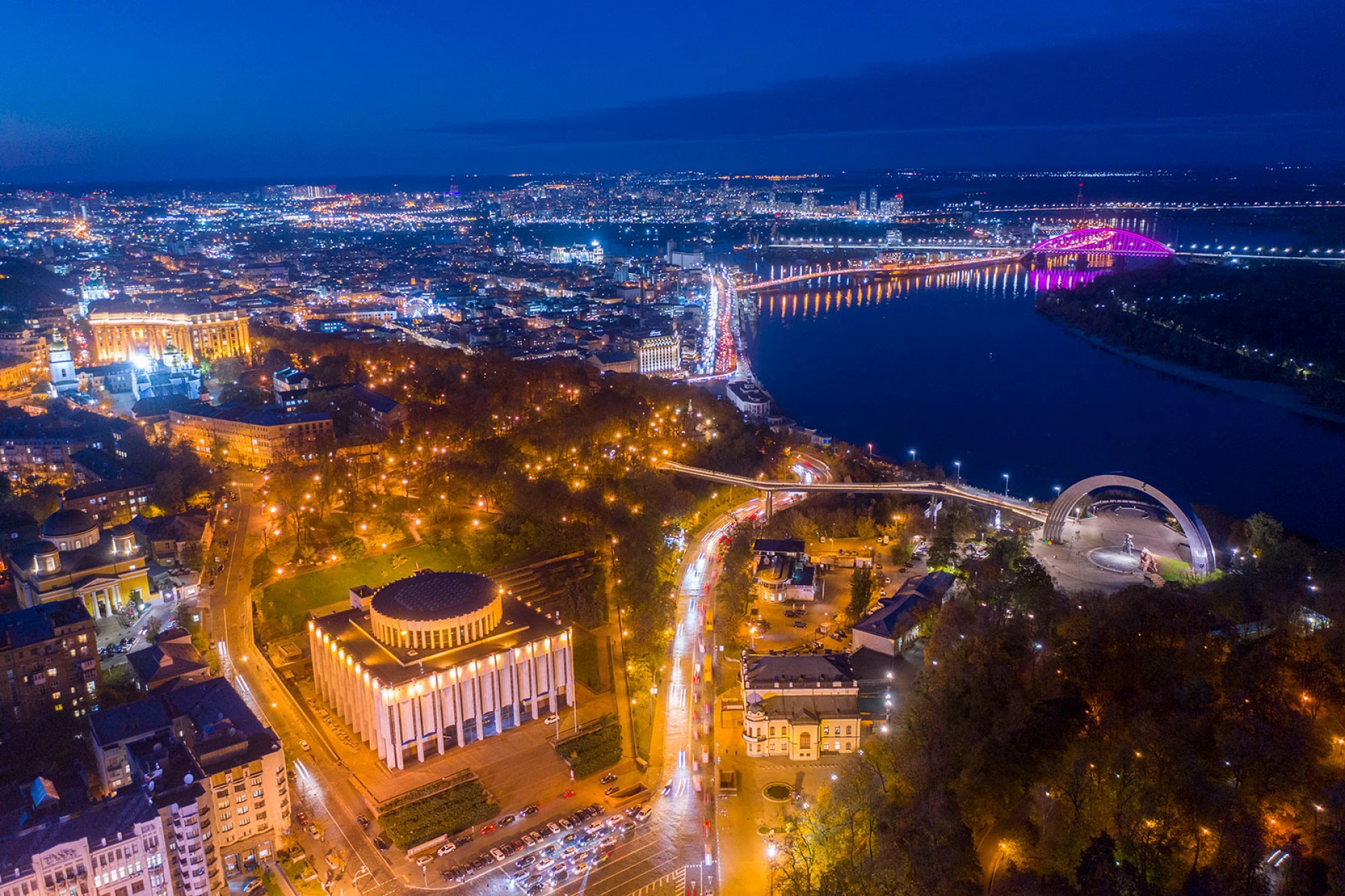 Де можна переночувати в Києві безкоштовно