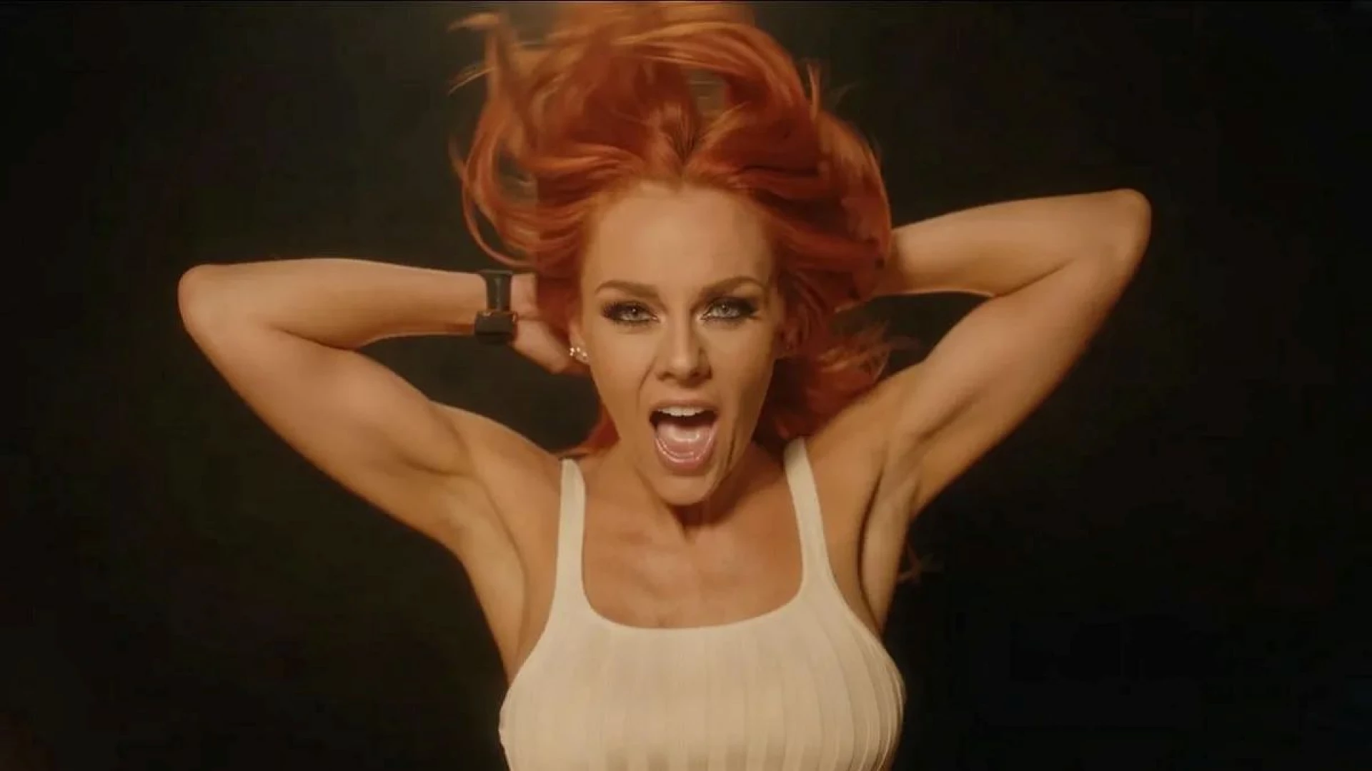 Alyosha презентувала кліп на пісню «25 годин»