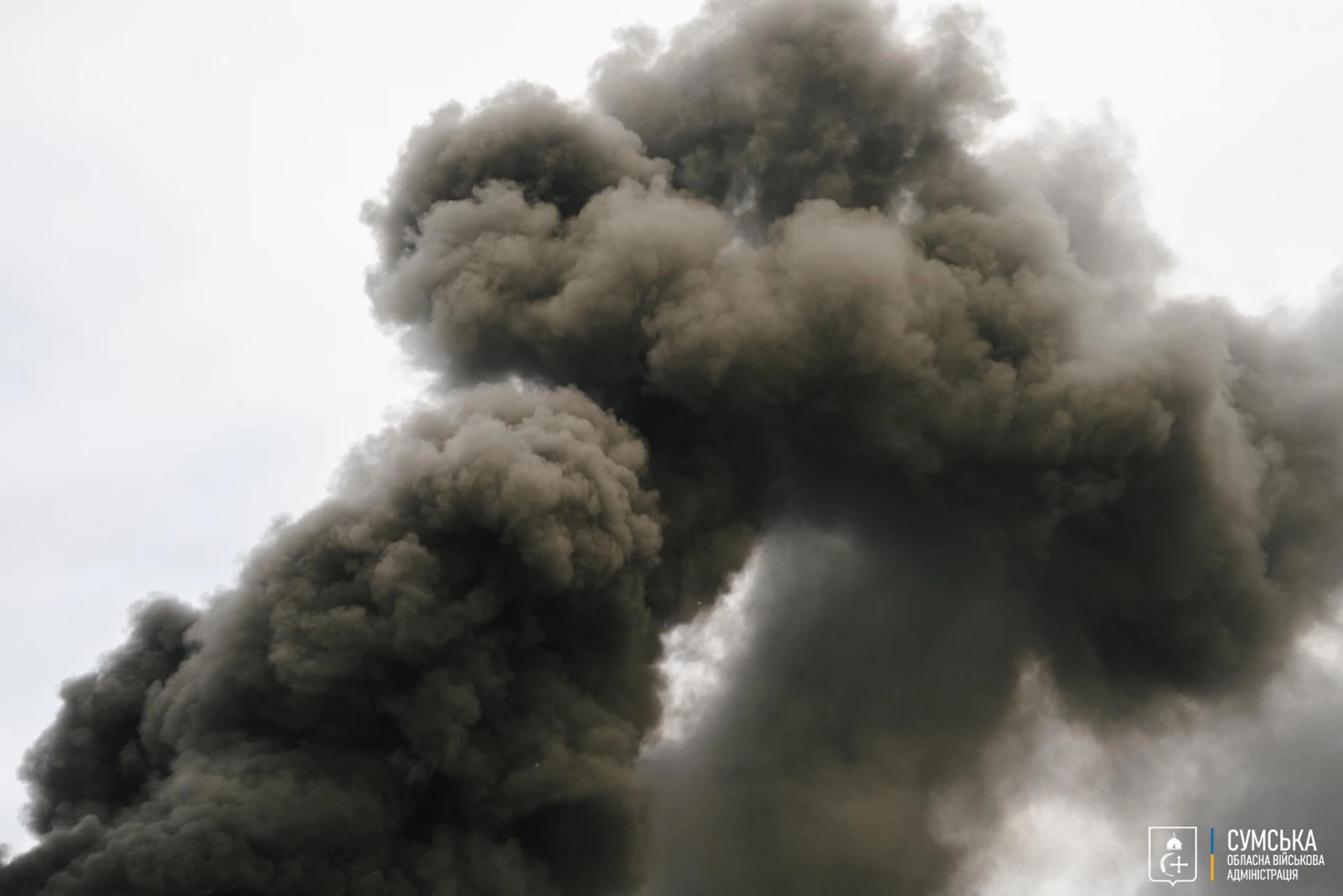 Росія завдала серію ударів по ТЕЦ в передмісті Харкова