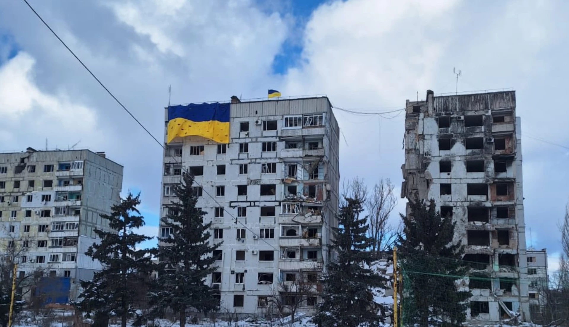 Військові розгорнули український прапор на найбільшій висотці Оріхова