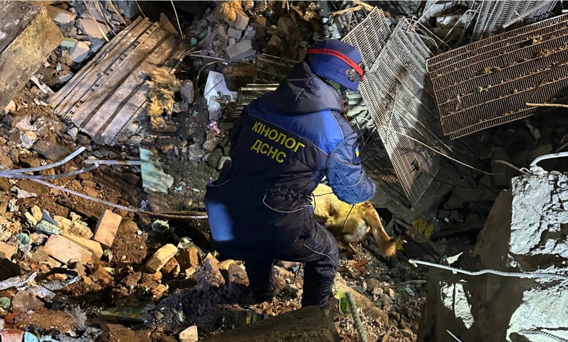 Фрагменти ще двох тіл виявили під завалами у Харкові