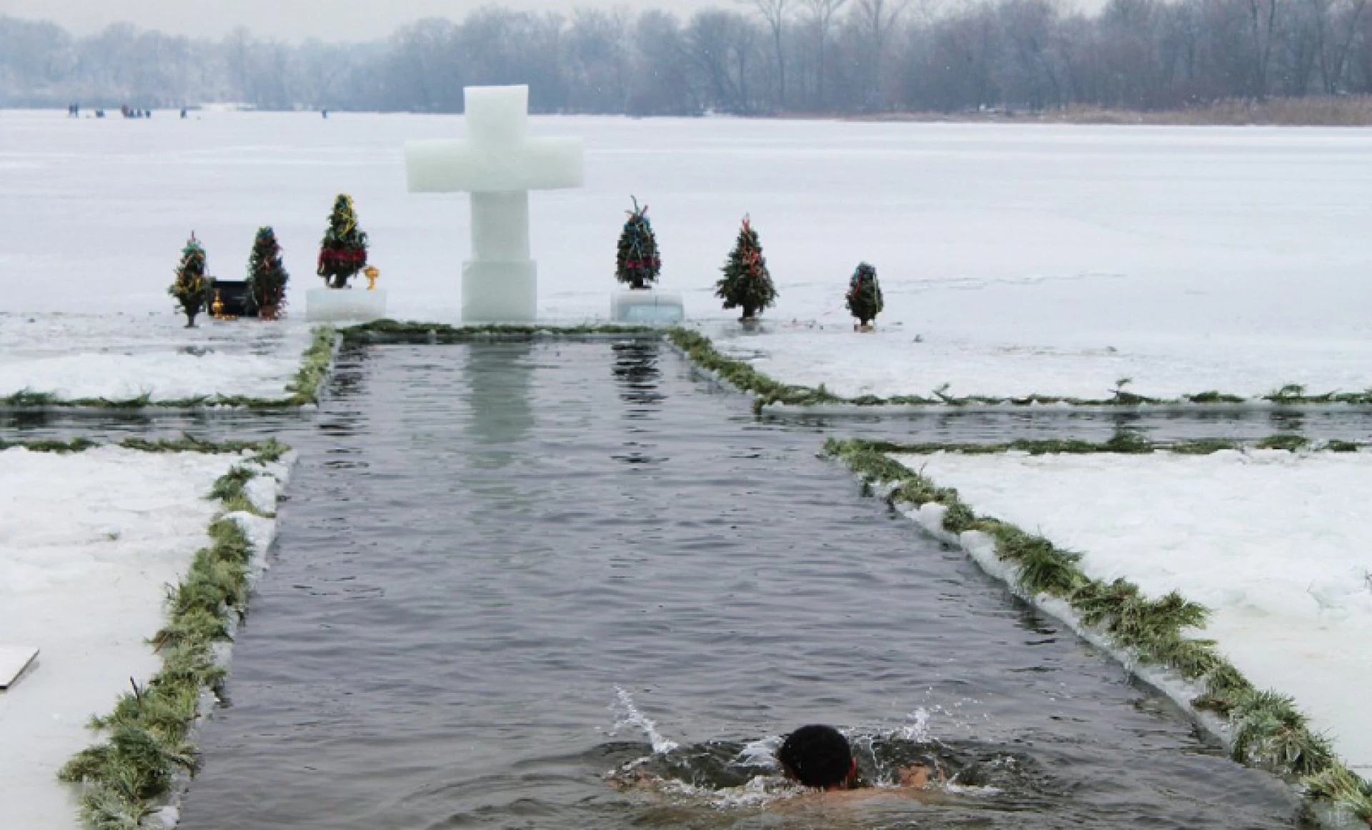 Водохреще у Києві: перелік офіційних місць для купання