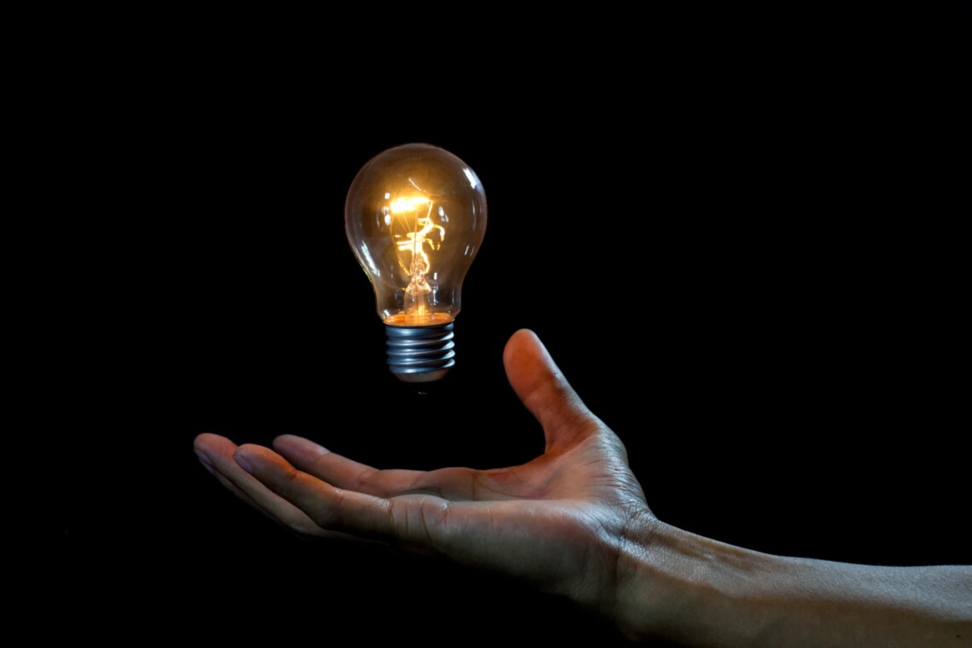 Графік відключення світла на Черкащині сьогодні 9 січня 2026 року