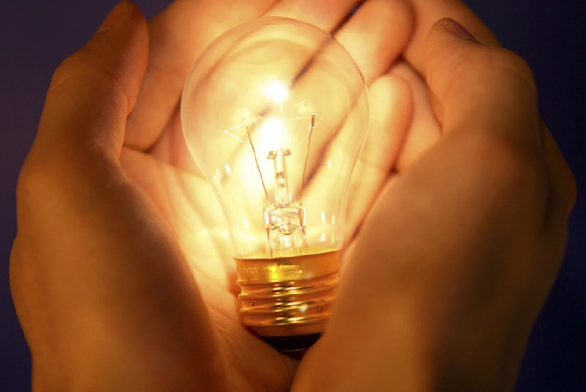 Київ переходить на екстрені відключення світла