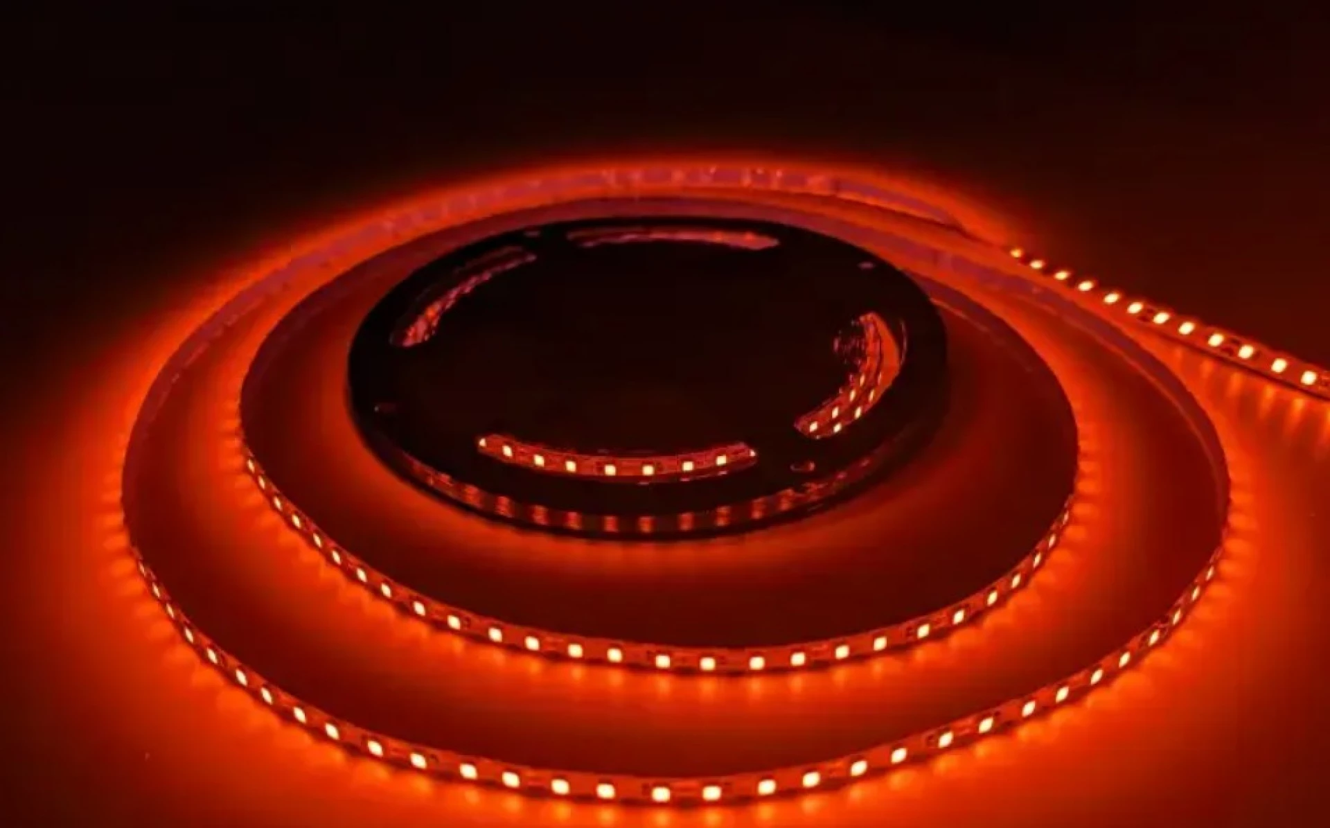 Відключення світла на сьогодні у Києві та області – графіки 13  січня